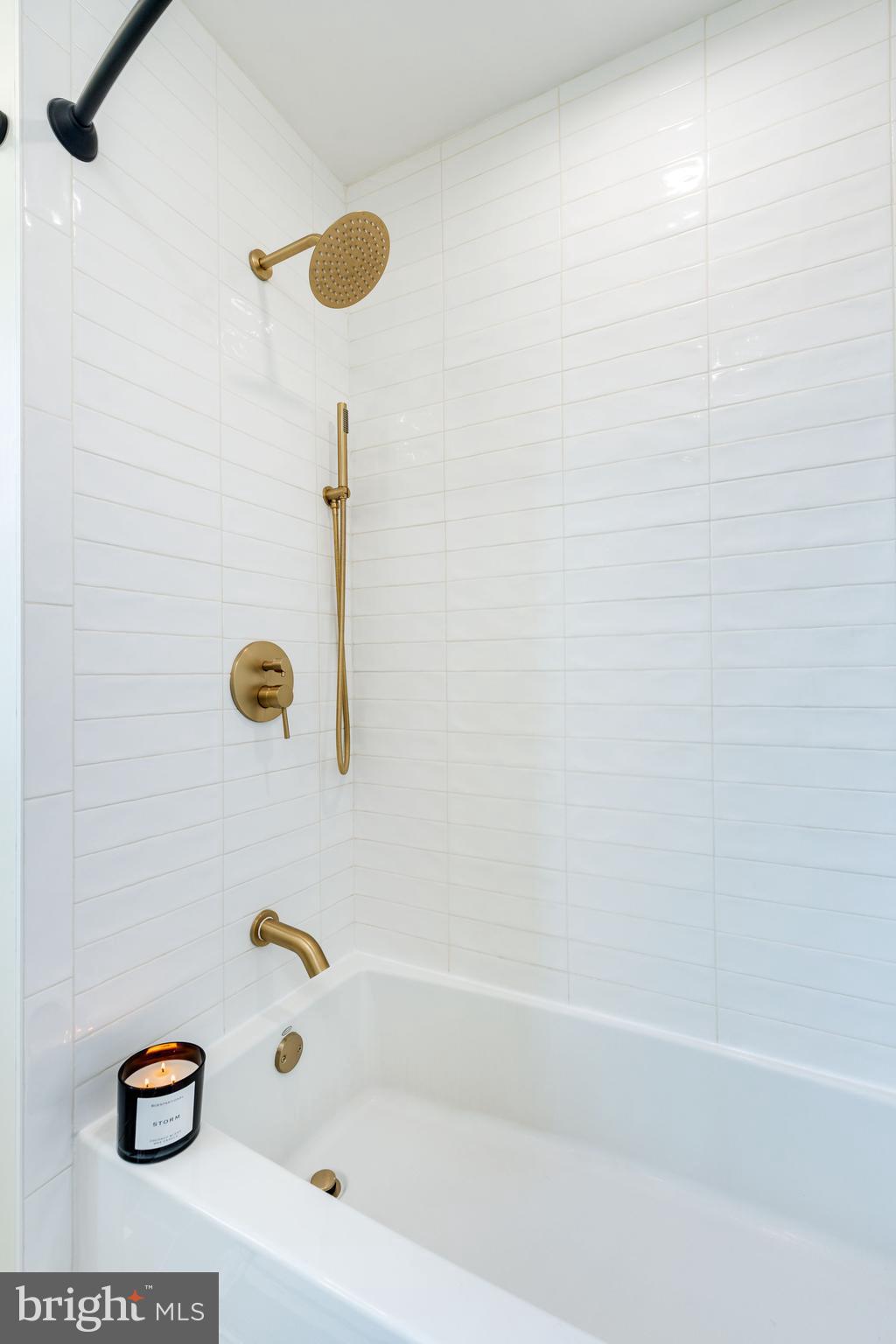 OLDE KENSINGTON - Residential