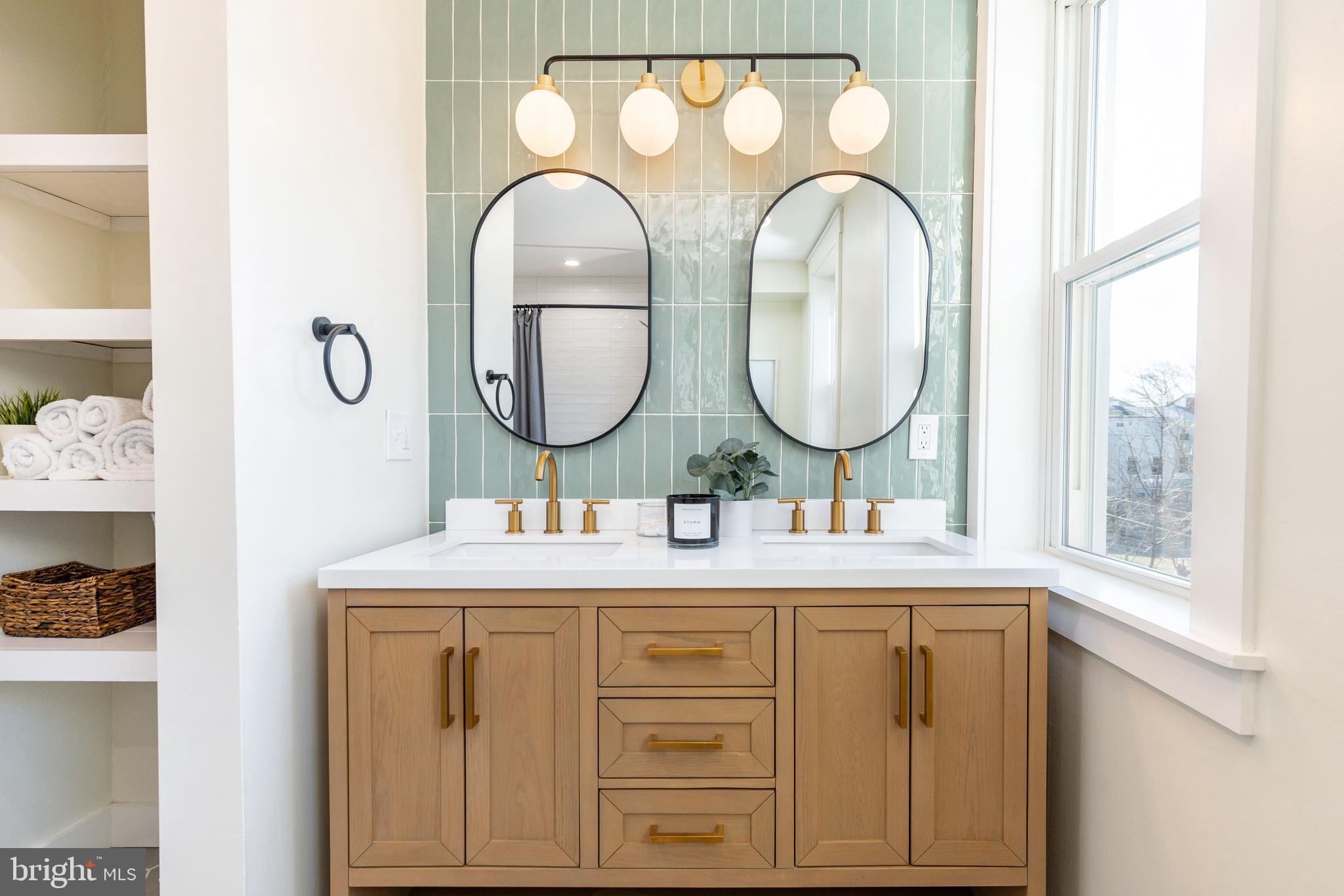 OLDE KENSINGTON - Residential