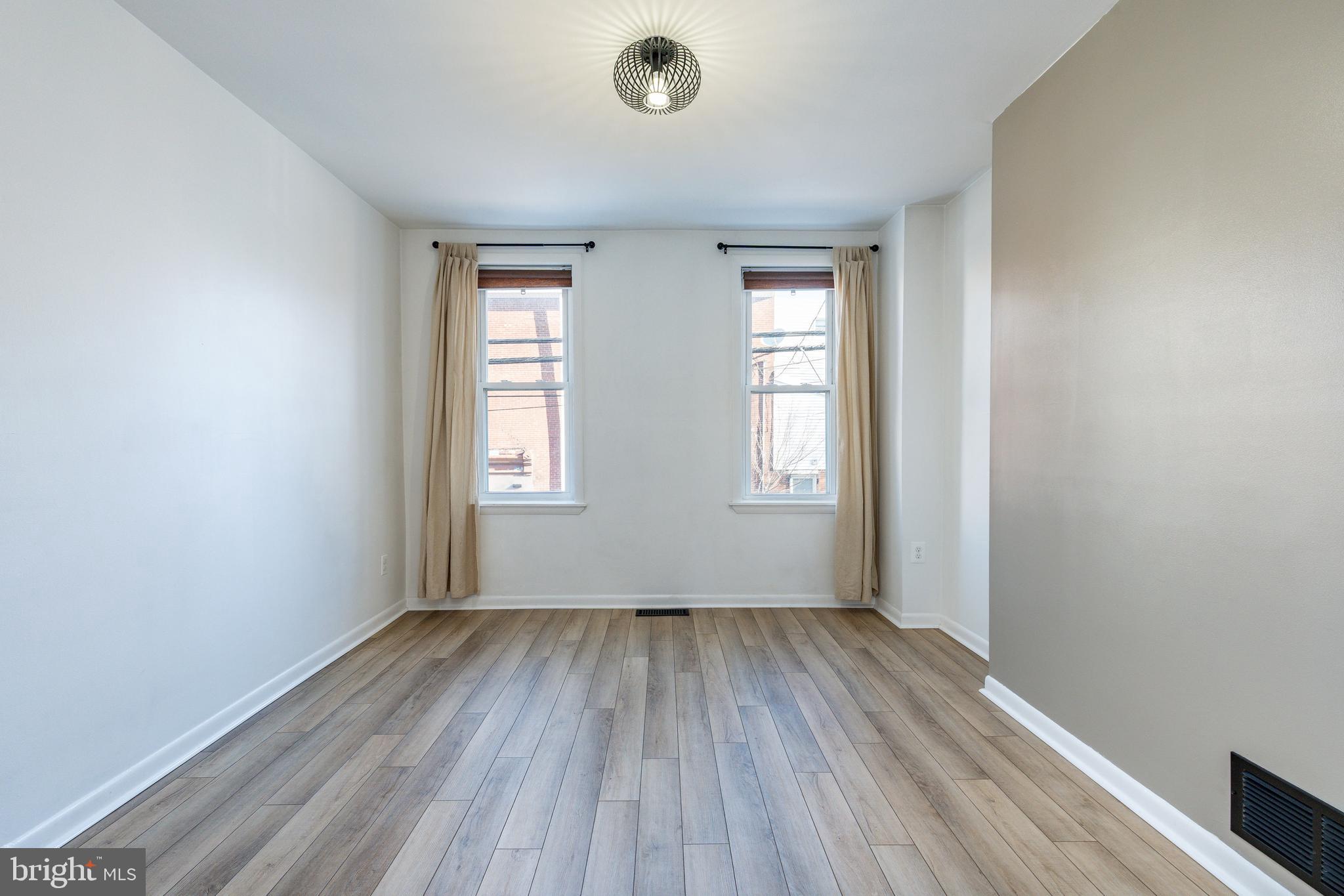 OLDE KENSINGTON - Residential