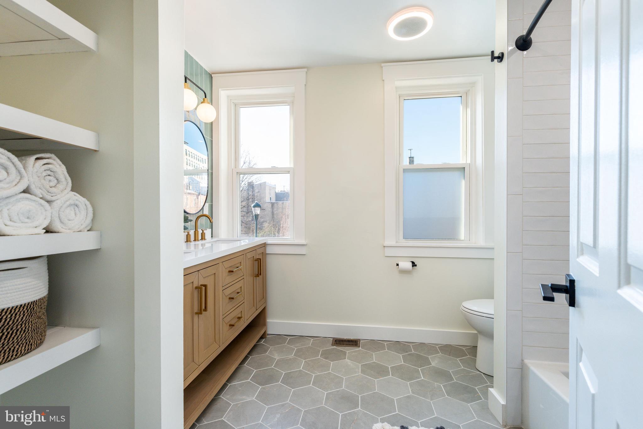 OLDE KENSINGTON - Residential