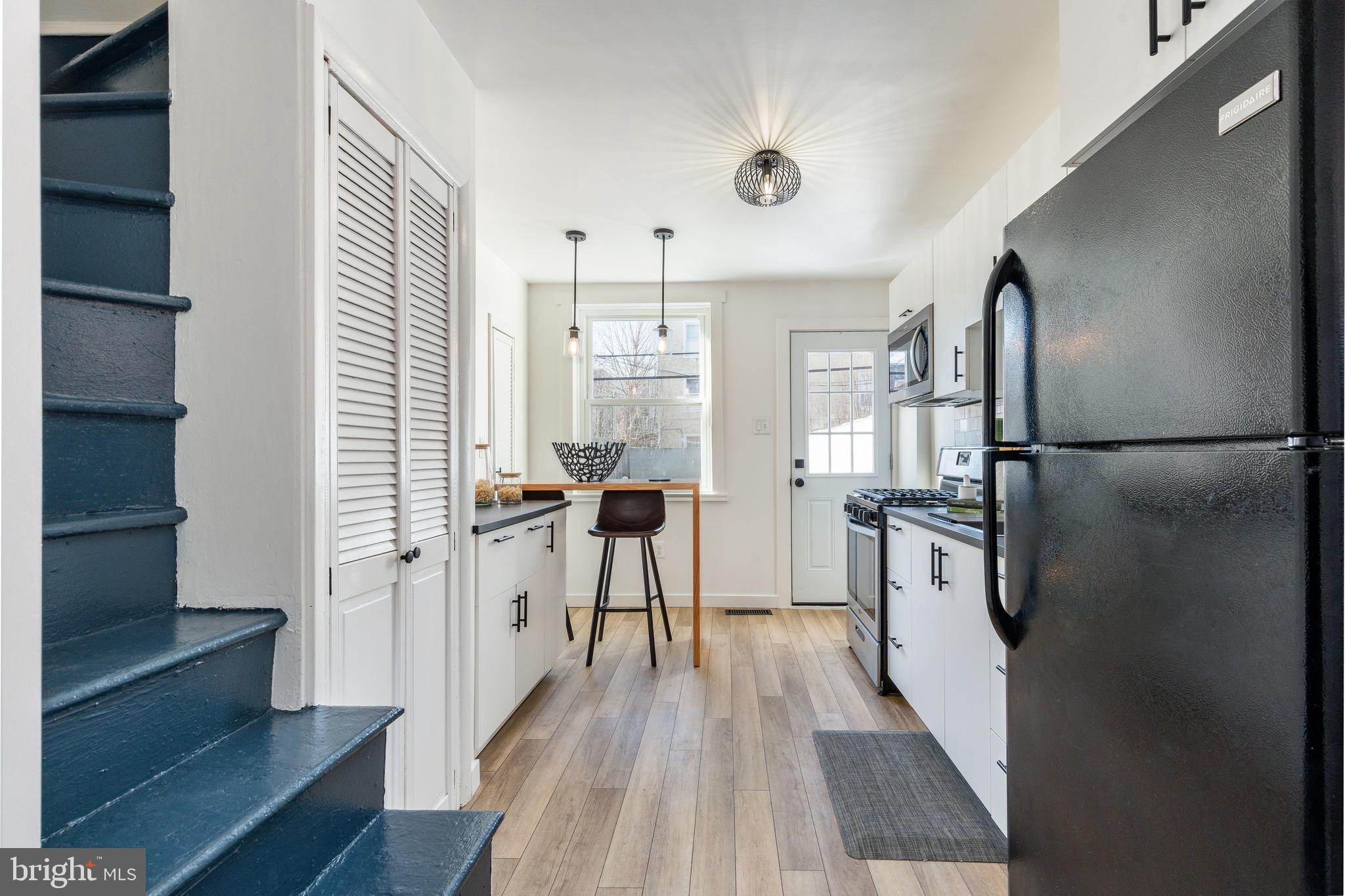 OLDE KENSINGTON - Residential