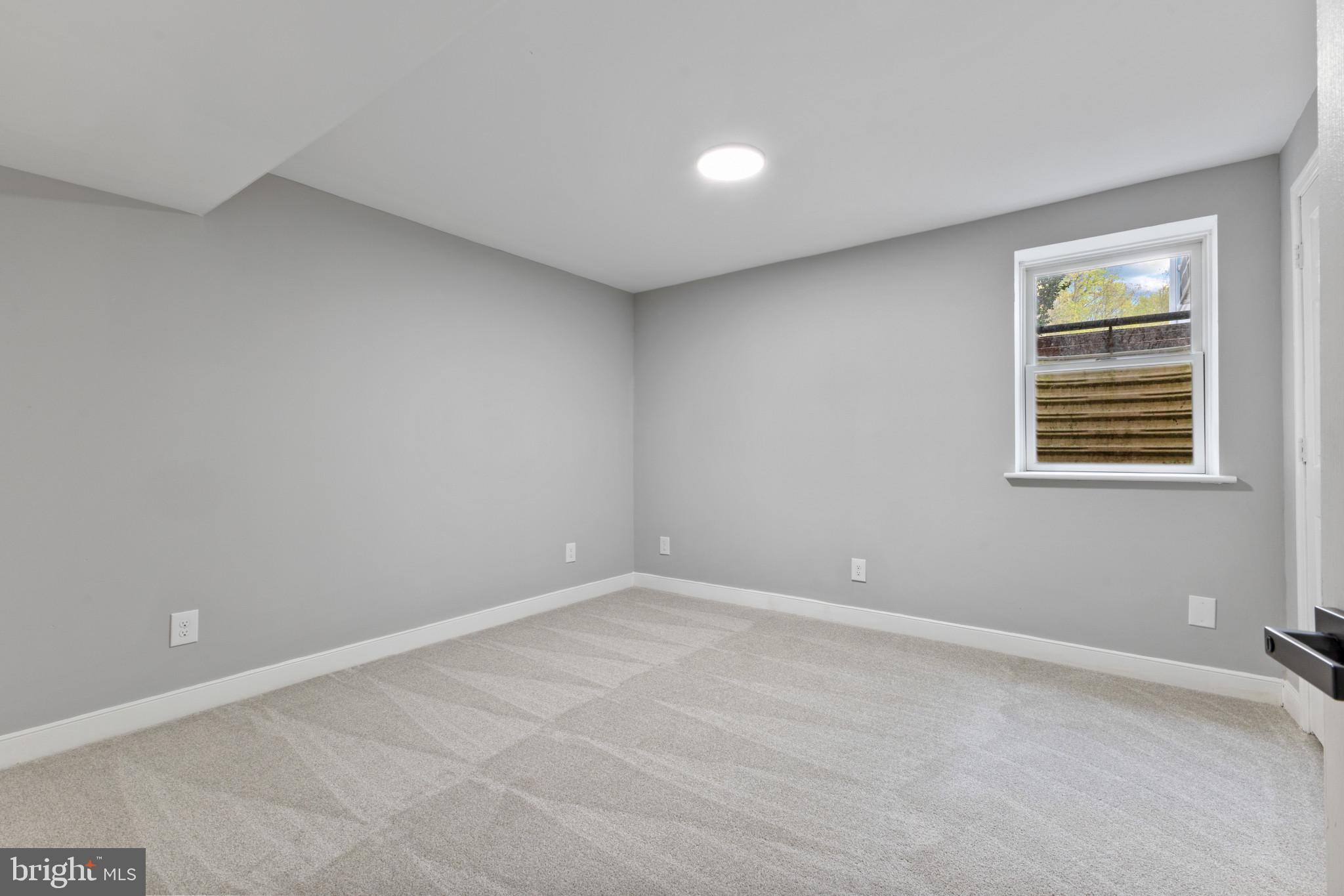 EDGE HILL - Residential