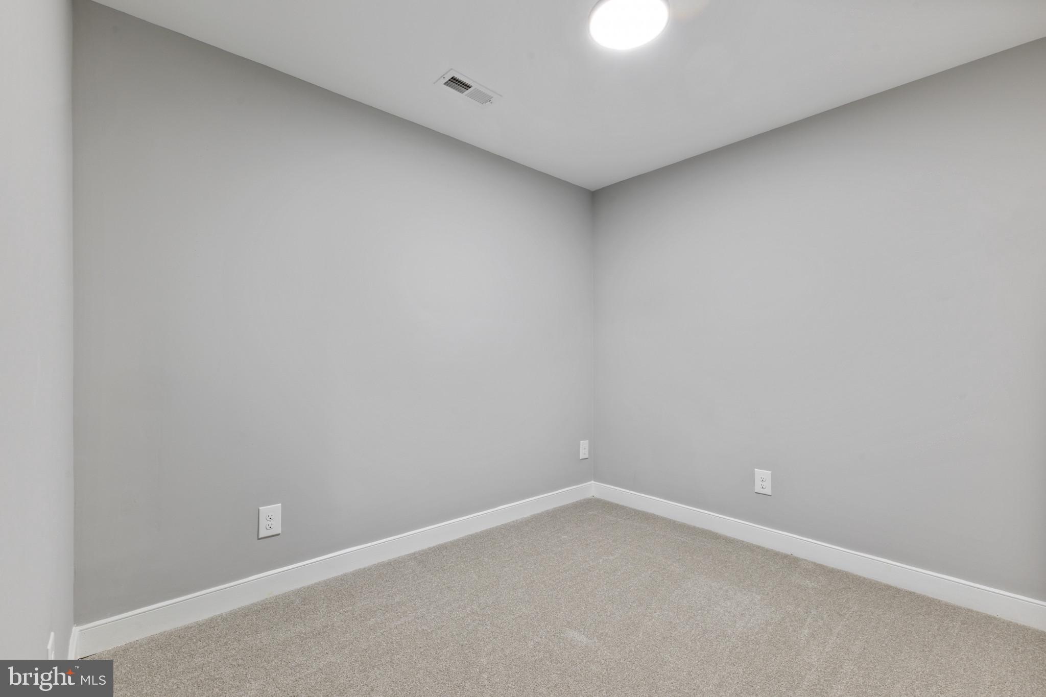 EDGE HILL - Residential