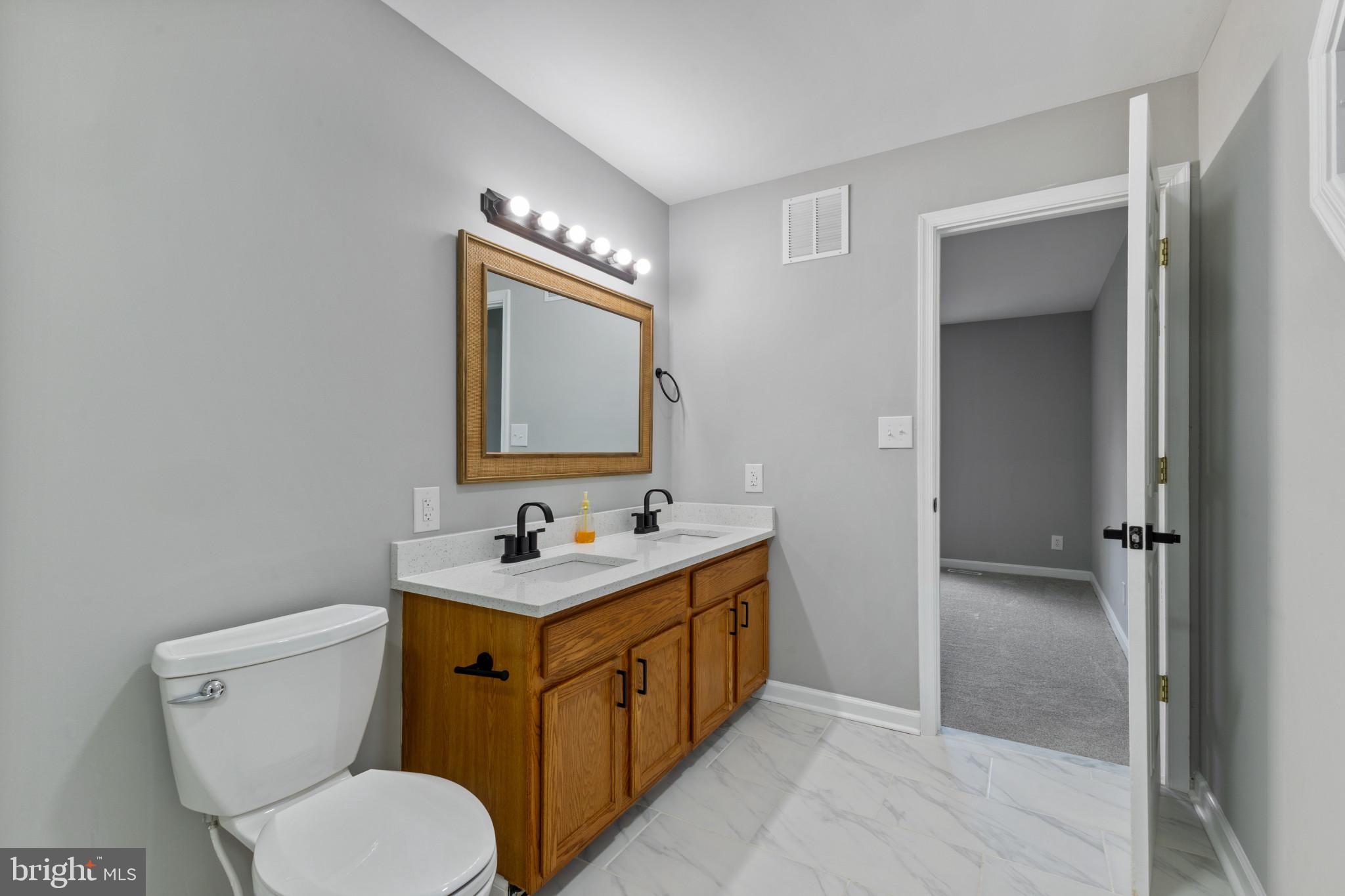 EDGE HILL - Residential