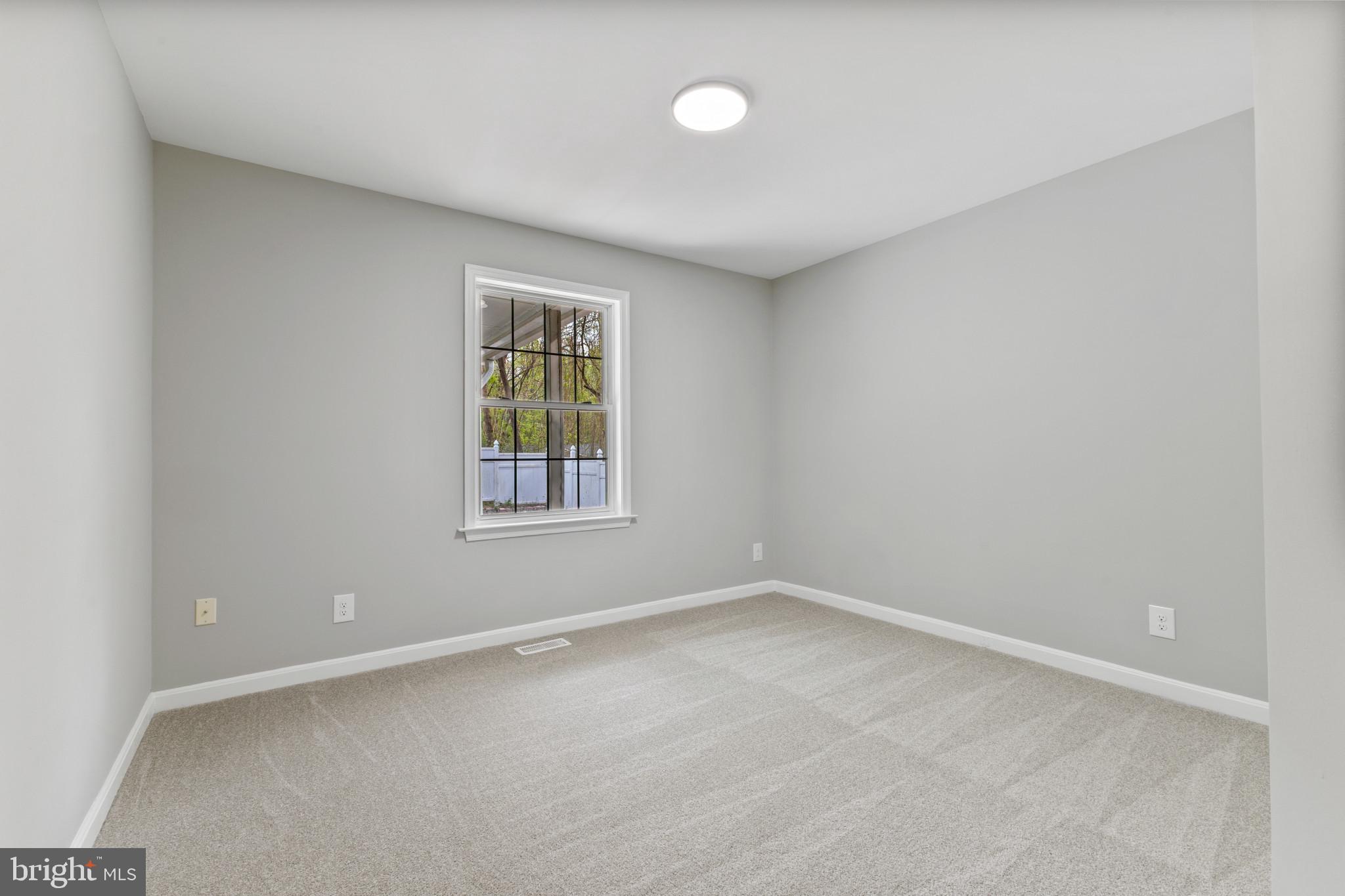 EDGE HILL - Residential