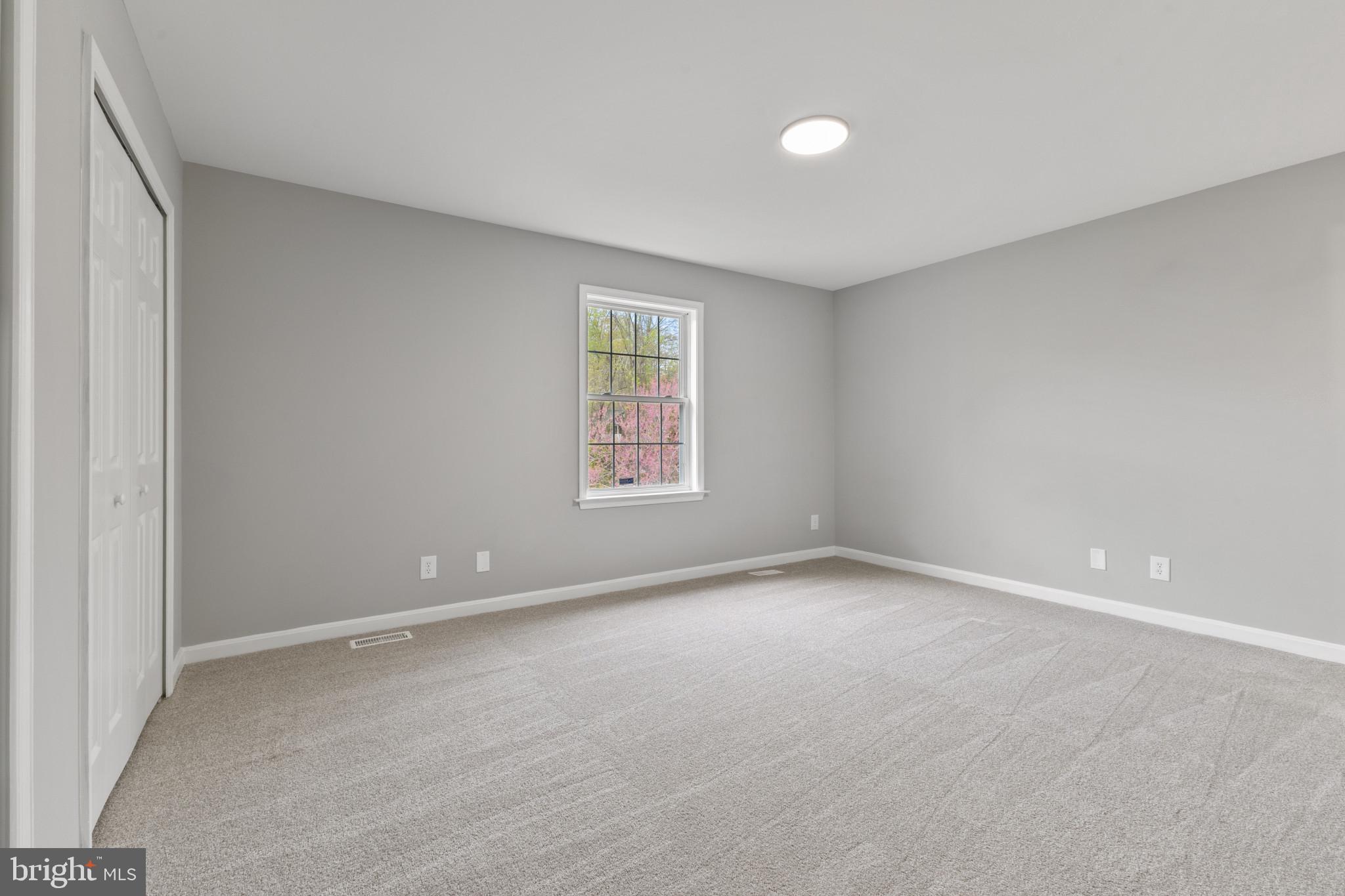 EDGE HILL - Residential