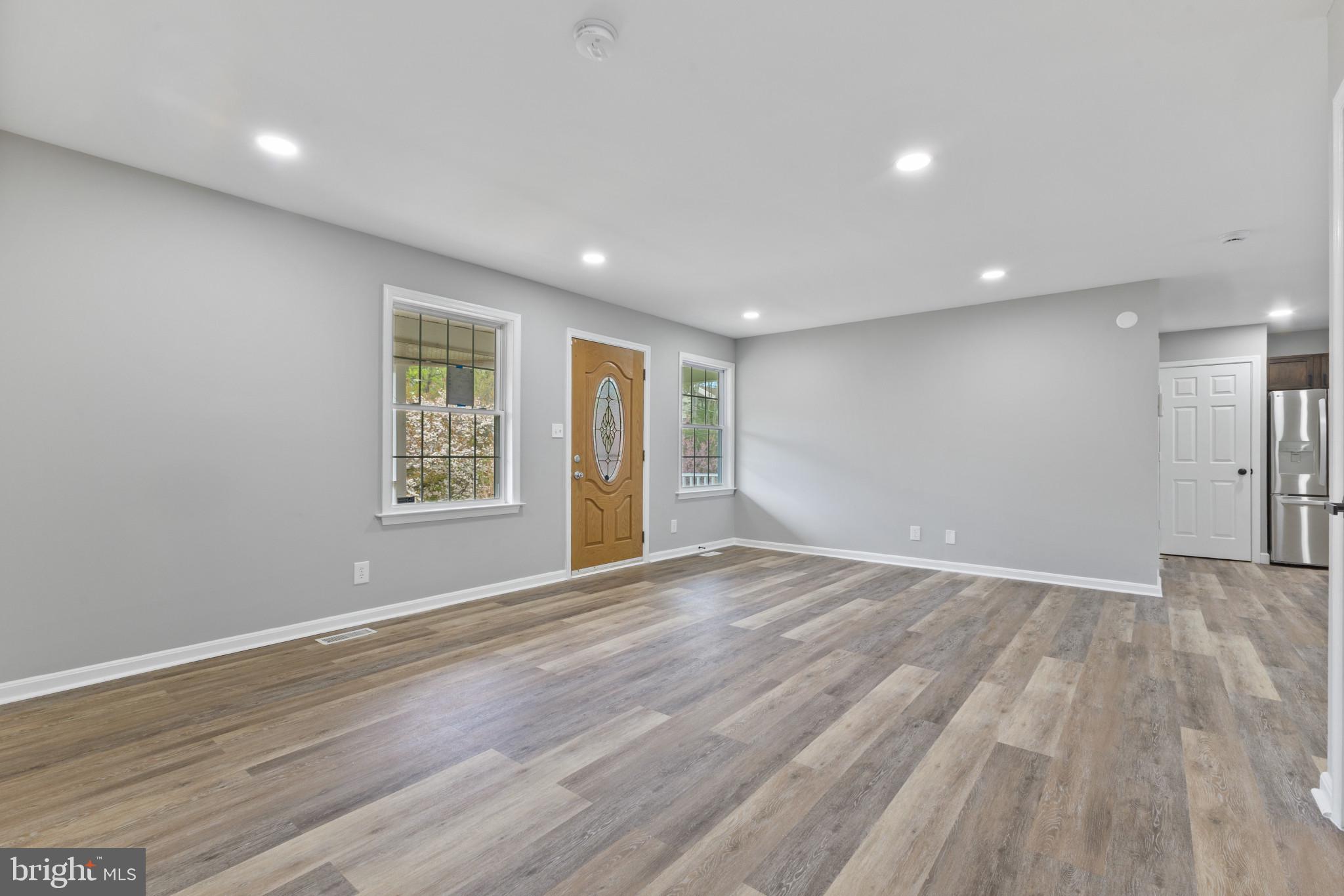 EDGE HILL - Residential