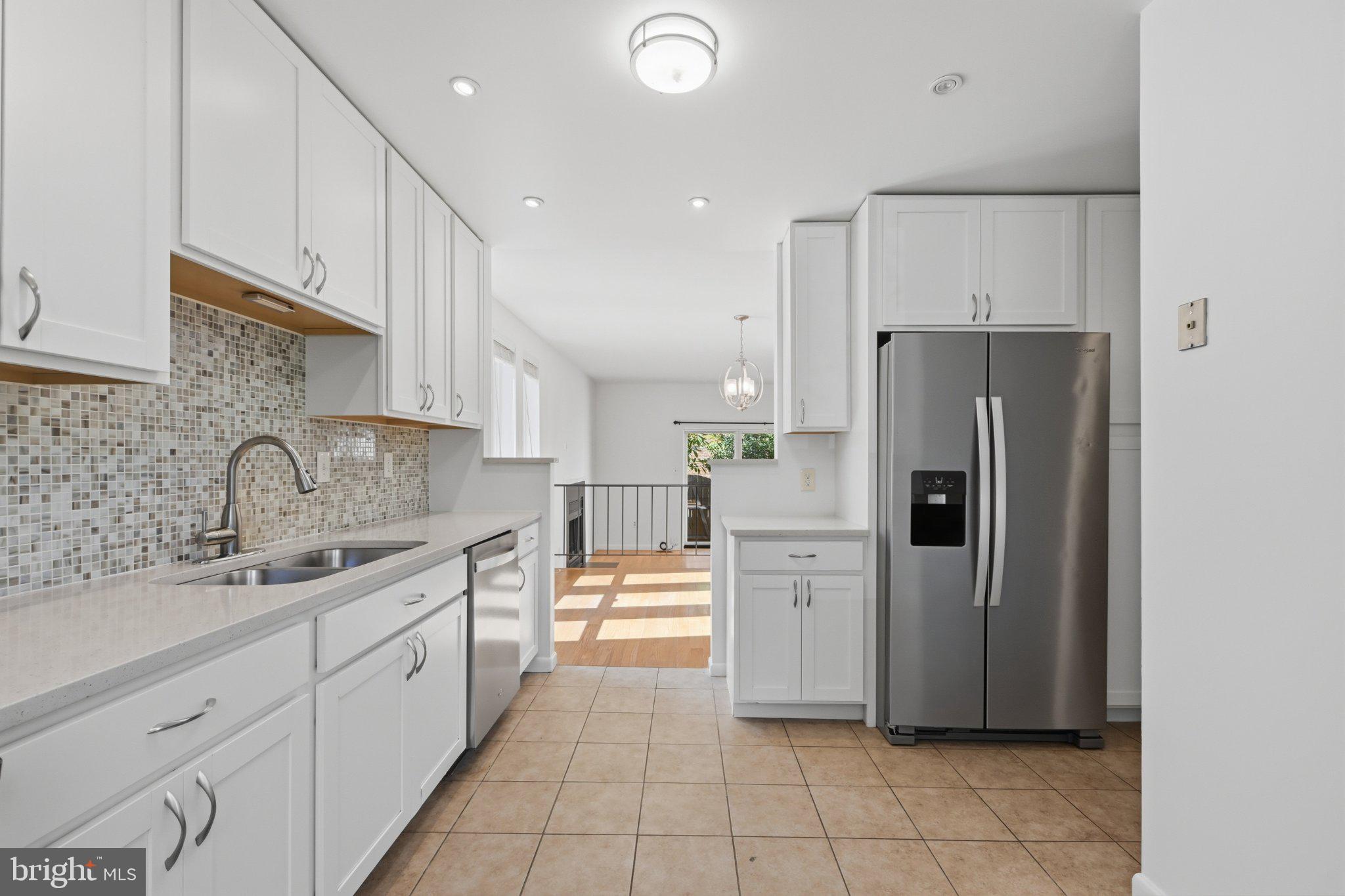 521 BRUMMEL COURT NW 521