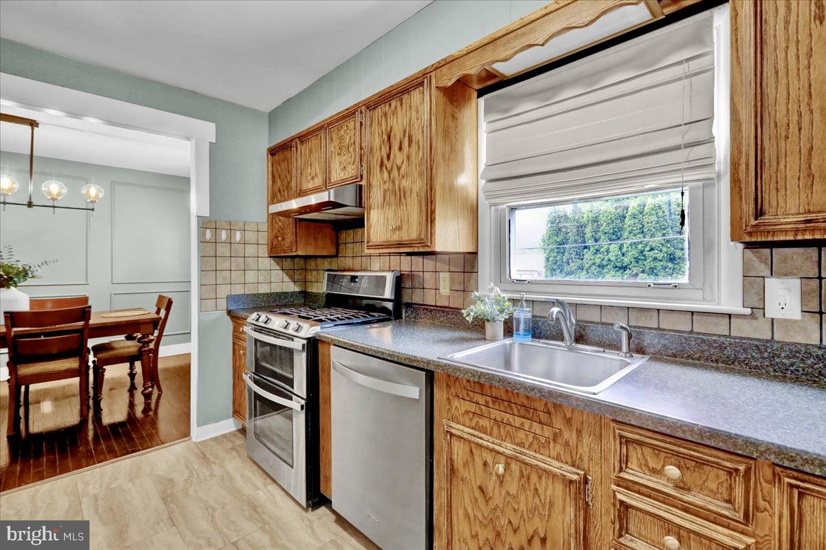 LINCOLN PARK - Residential