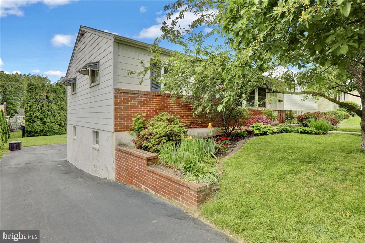 LINCOLN PARK - Residential