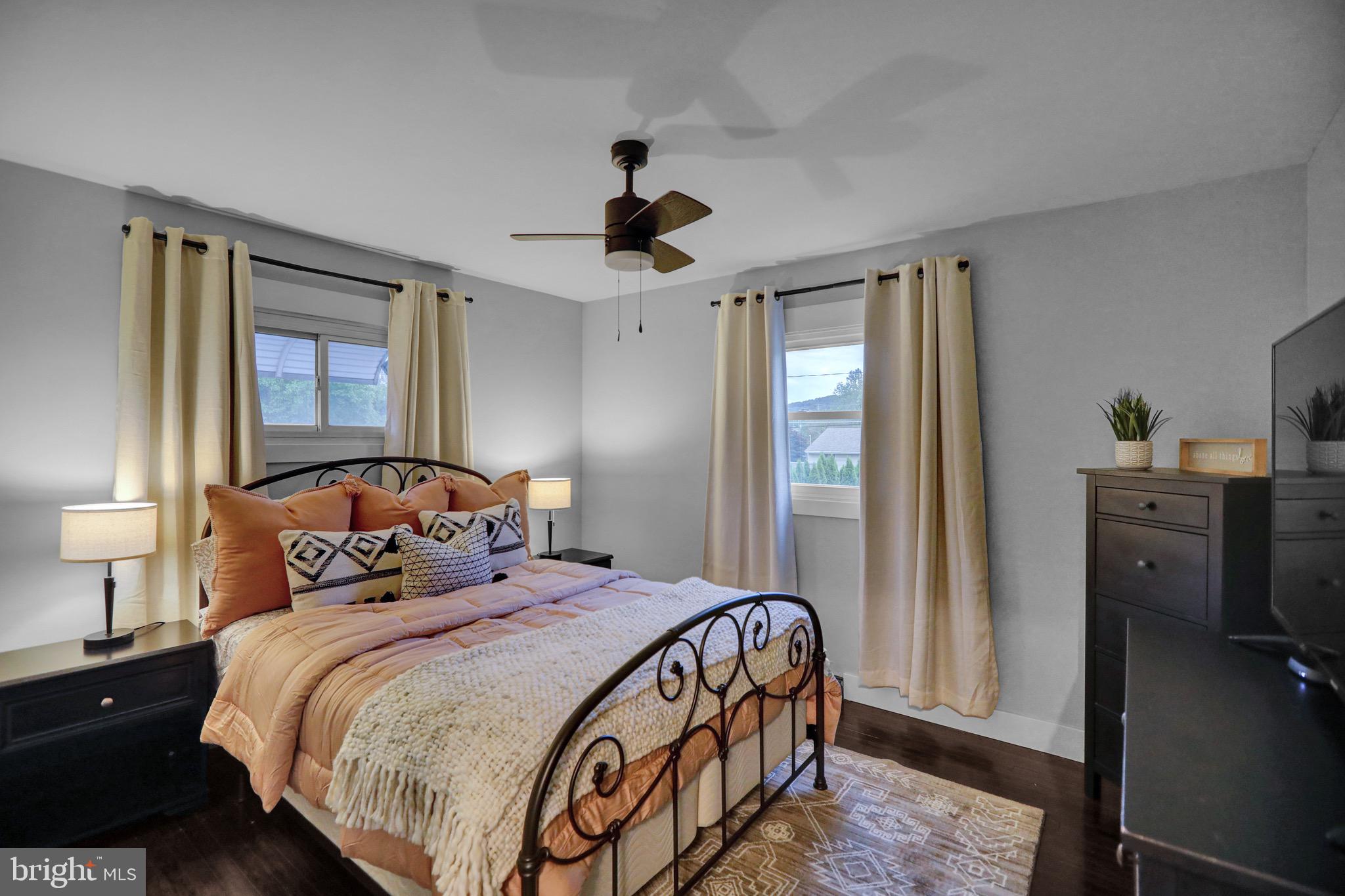 LINCOLN PARK - Residential