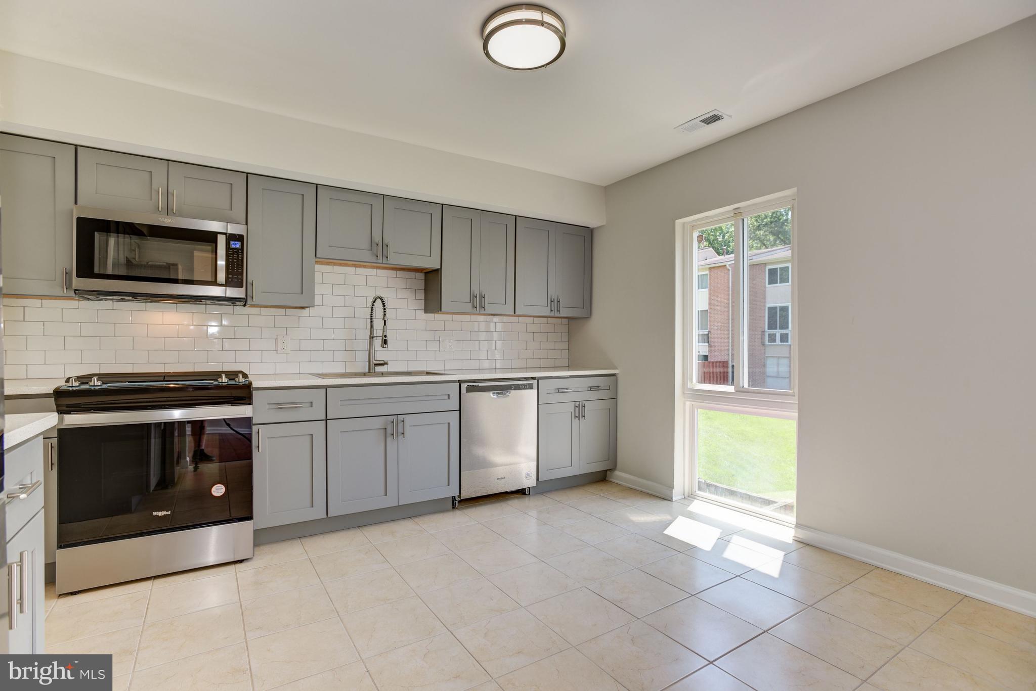 VILLAGE OF WILDE LAKE - Residential