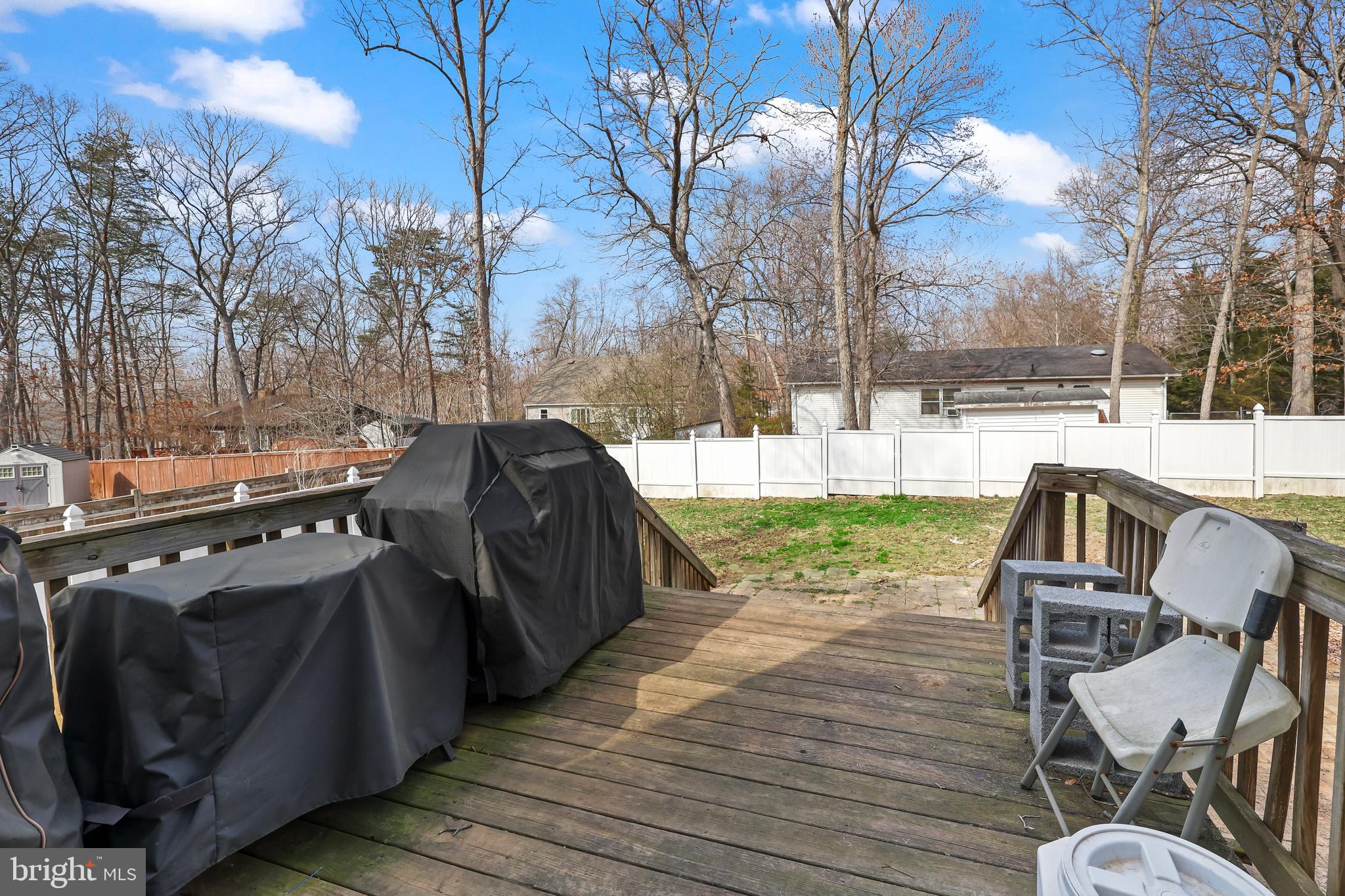 LAKE WILDERNESS - Residential