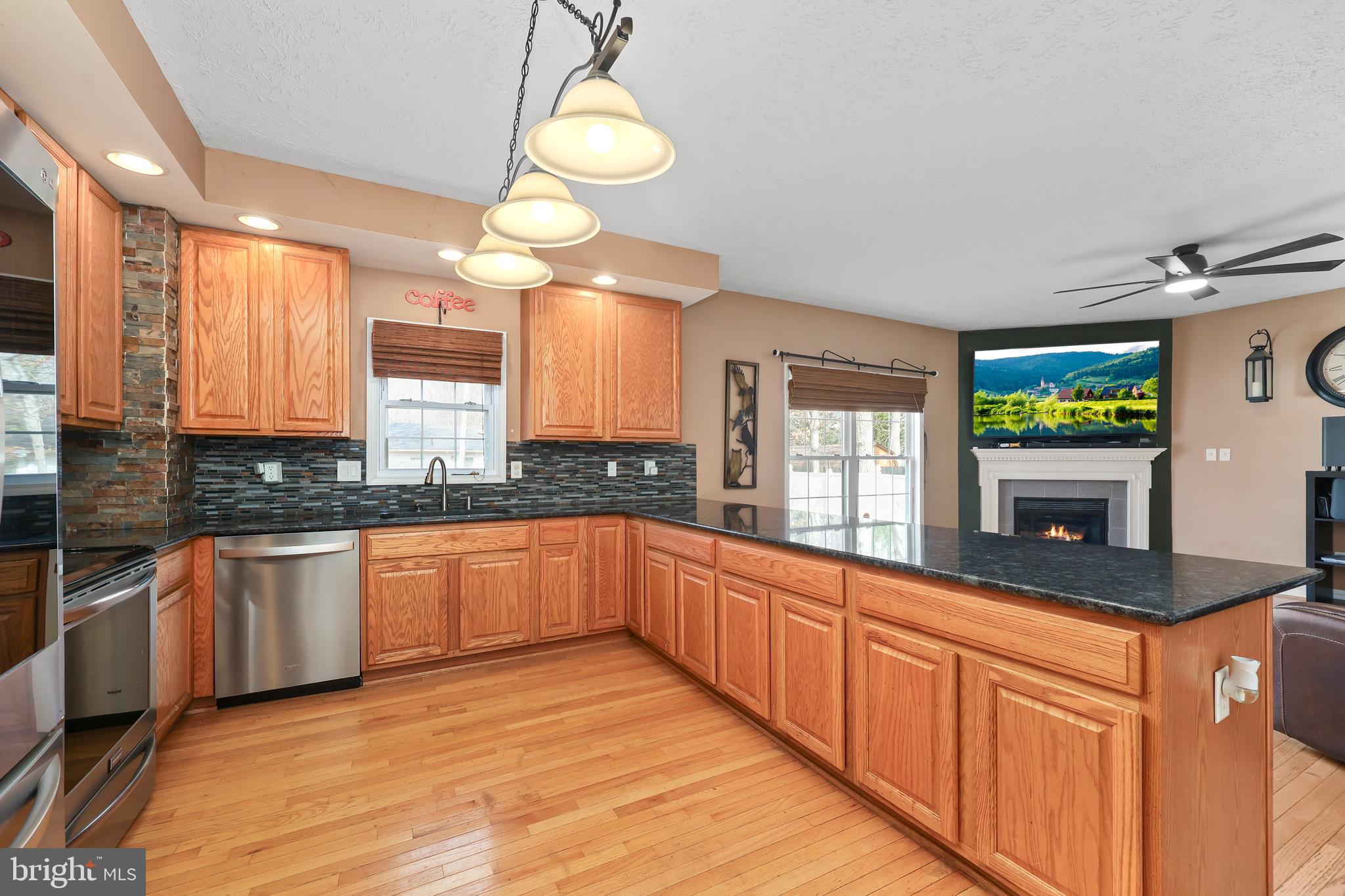 LAKE WILDERNESS - Residential