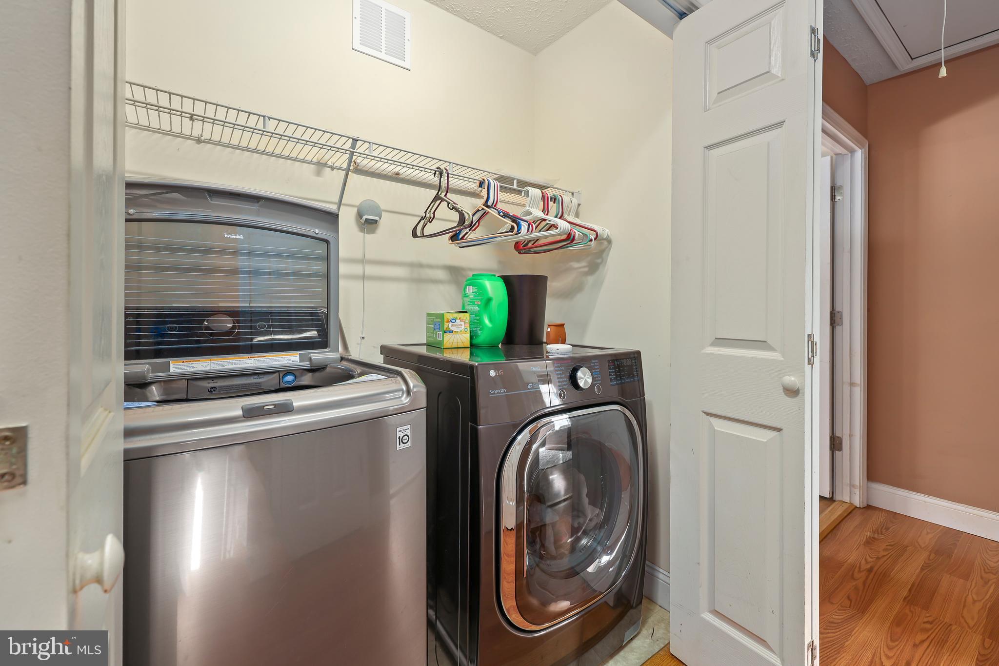 LAKE WILDERNESS - Residential