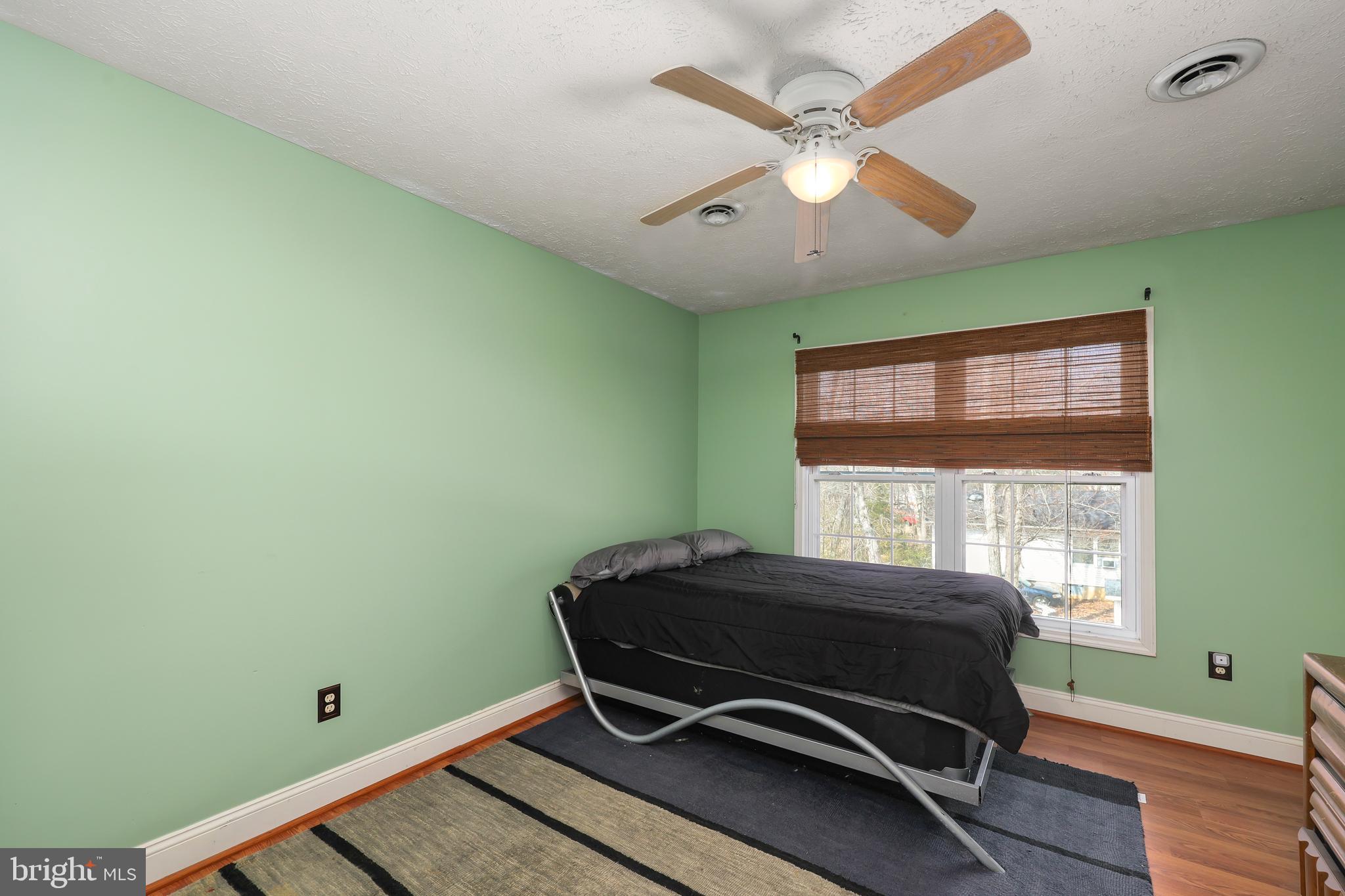 LAKE WILDERNESS - Residential