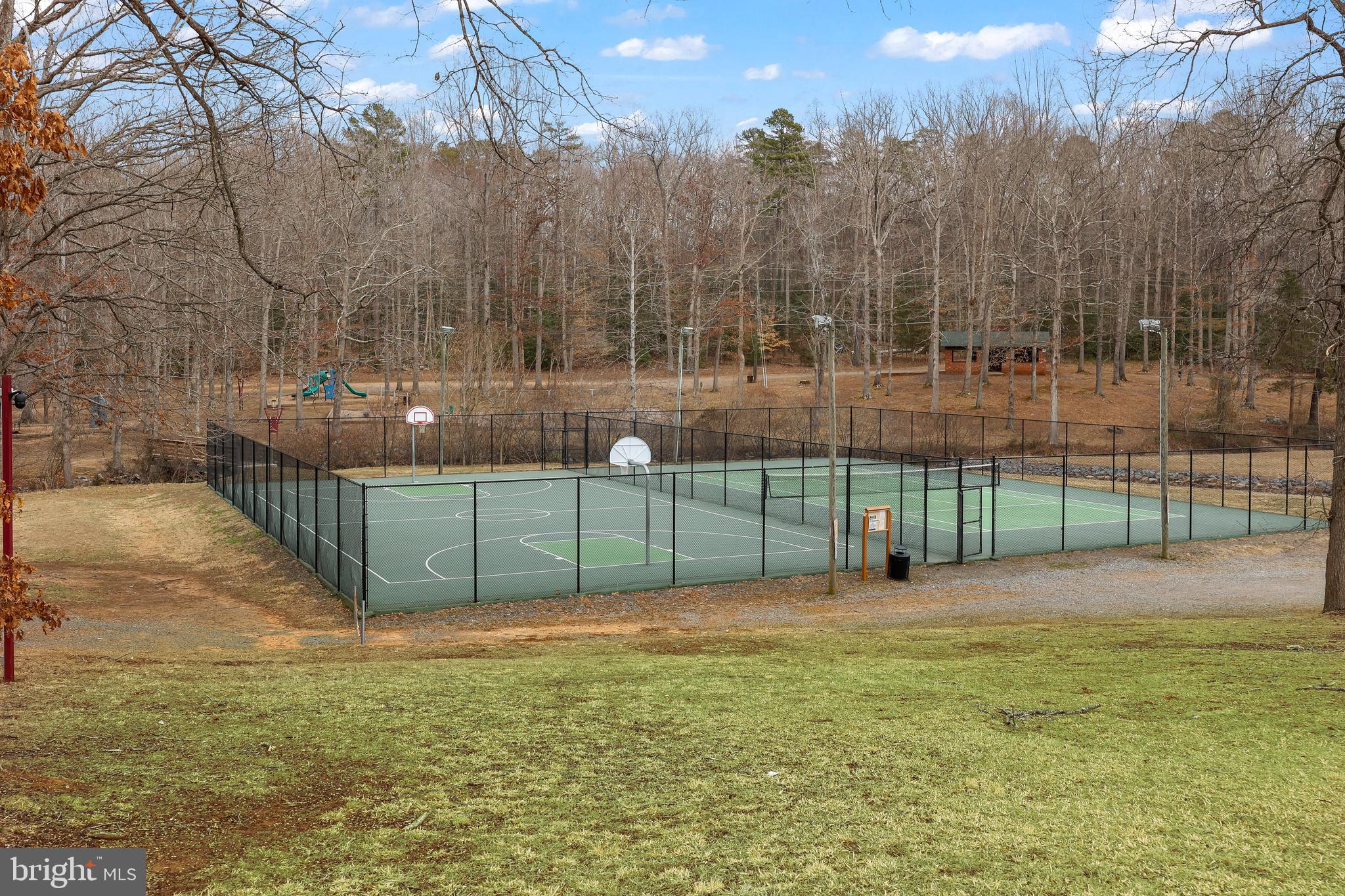 LAKE WILDERNESS - Residential