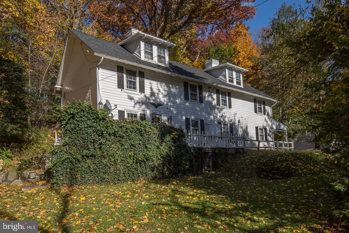 Live in one side of a charming, colonial farm house in Radnor township, Newtown Square. The unit has Two Bedrooms and one full bathroom. Spacious main floor with living room area, dining area, kitchen and laundry room. Separate kitchen with mud room / laundry and refrigerator off of it. Turn staircases up to second floor. Second floor features 2 bedrooms and a full bathroom. Two staircases up to two separate 3rd floor storage areas. Large corner property and lot with driveway parking. Covered front patio and second patio area. Tenant pays for electric. Owner pays for lawn cutting.