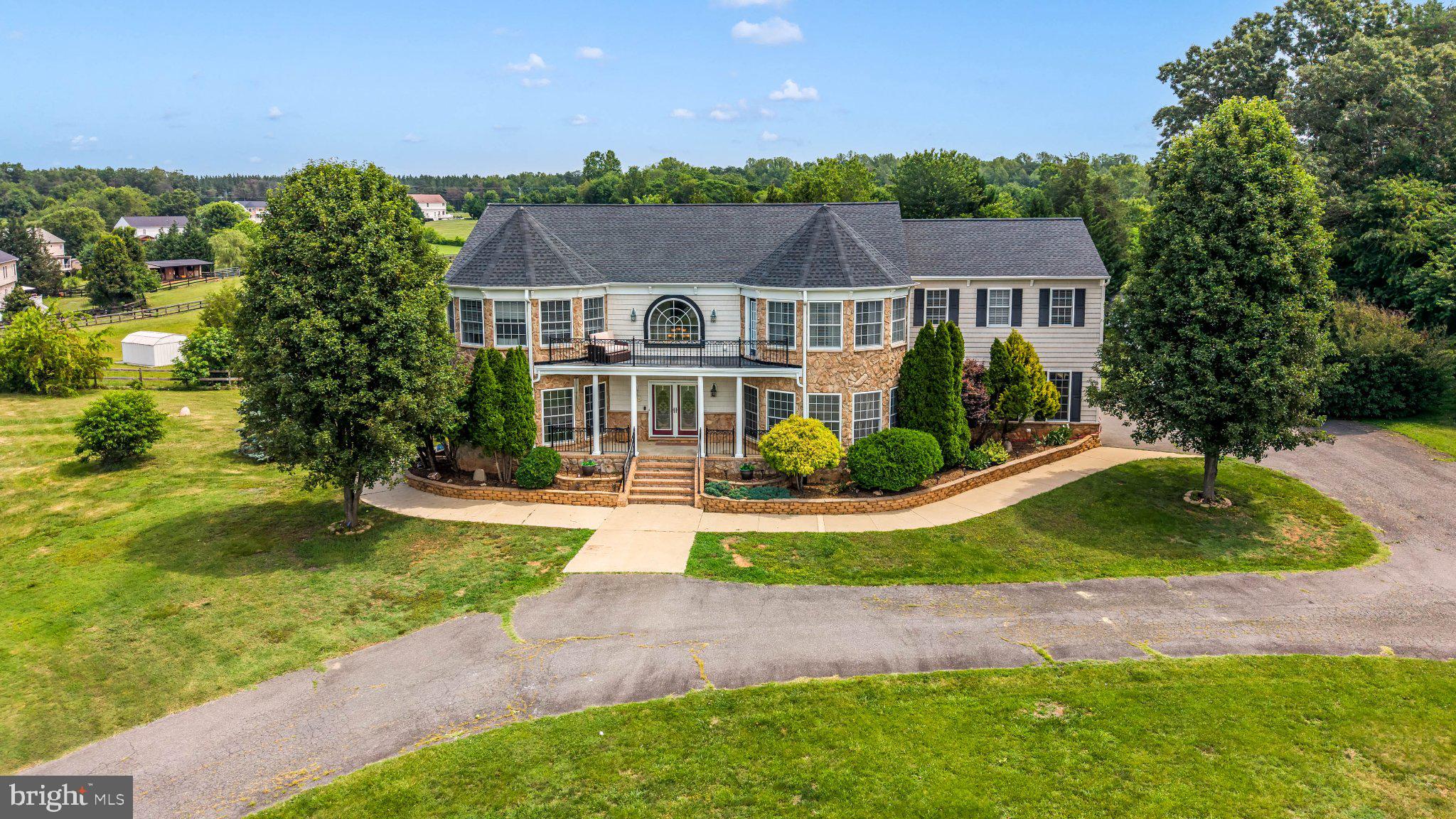 65 EQUESTRIAN DRIVE