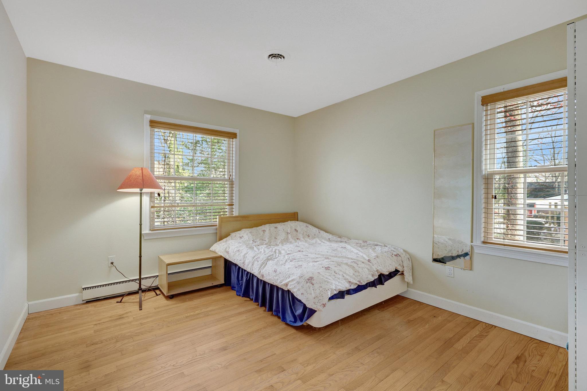 VALE SPRING WOODS - Residential