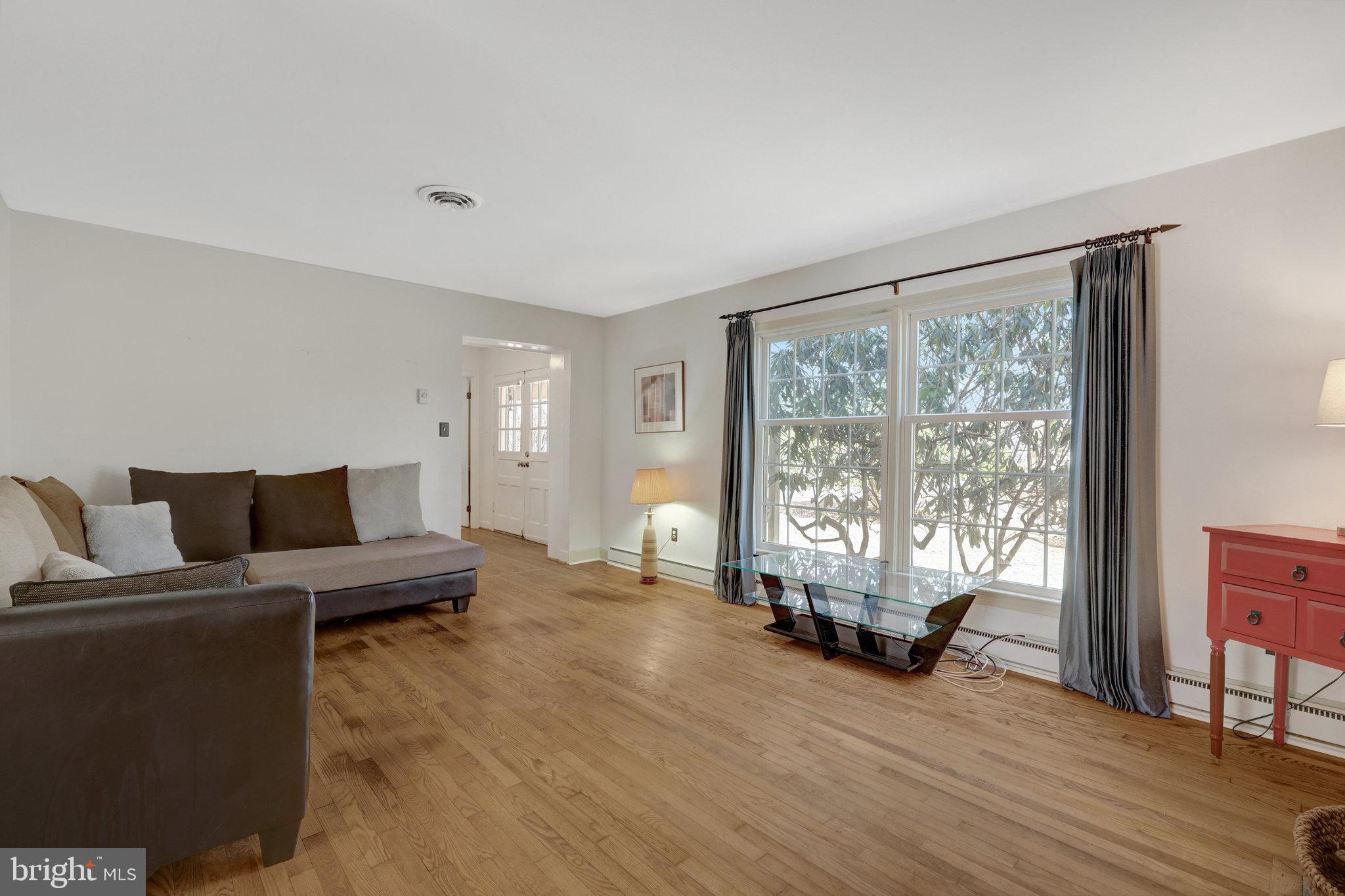 VALE SPRING WOODS - Residential