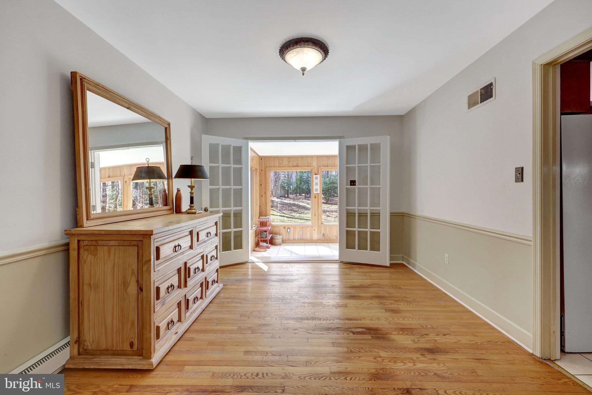 VALE SPRING WOODS - Residential