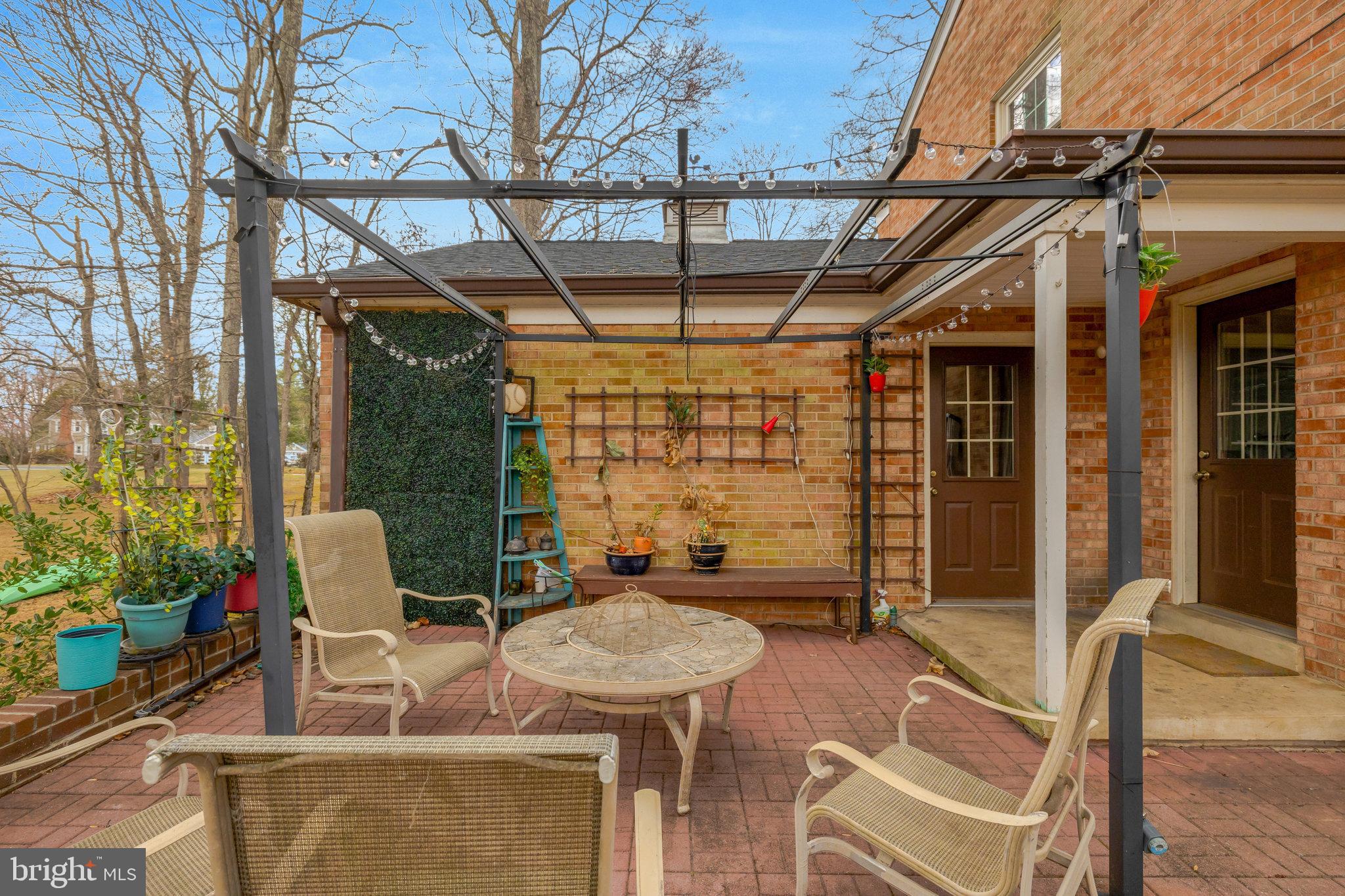 VALE SPRING WOODS - Residential