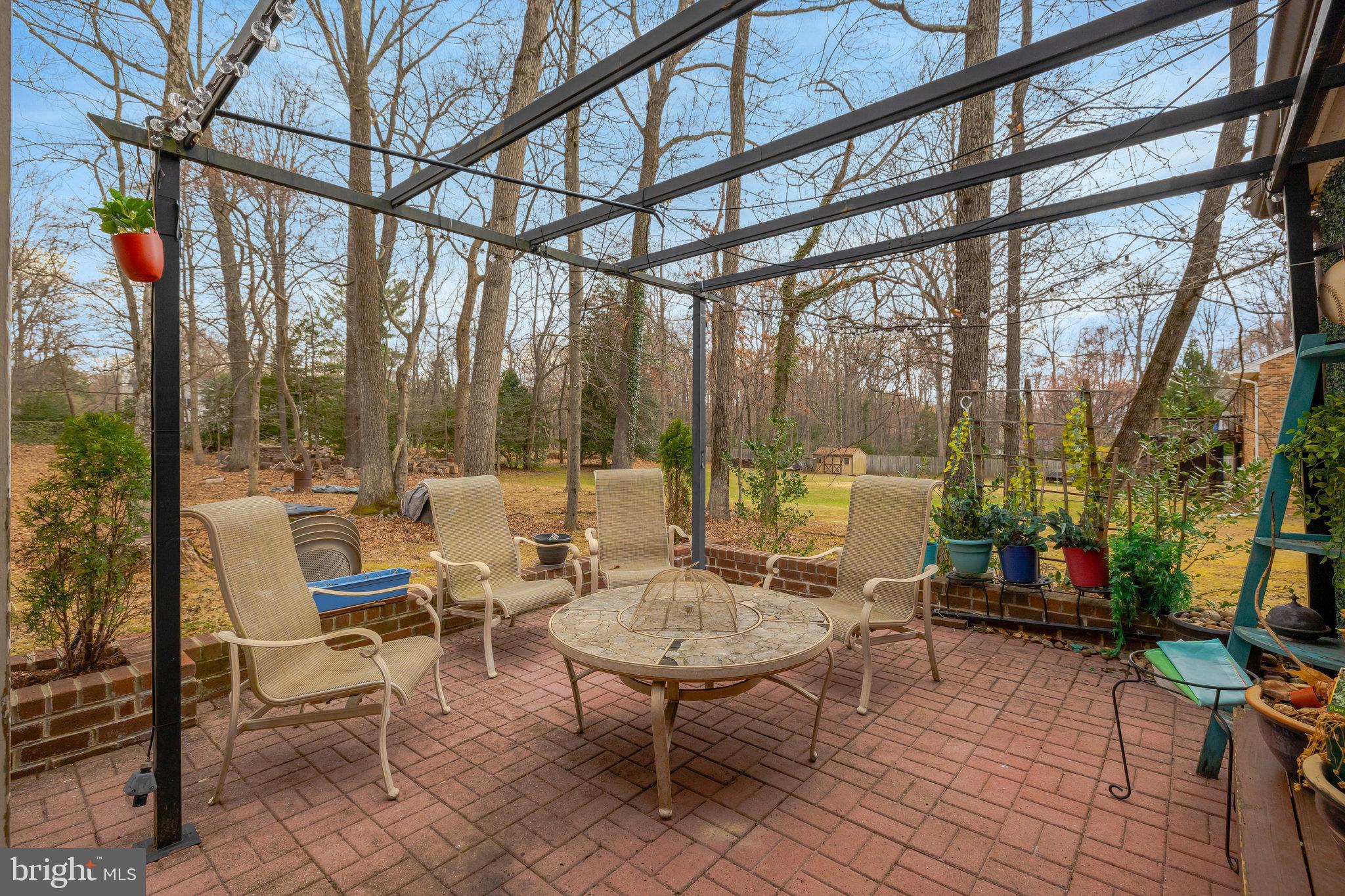 VALE SPRING WOODS - Residential