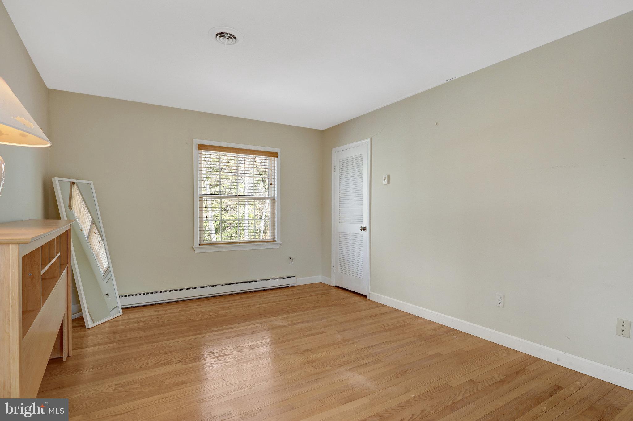 VALE SPRING WOODS - Residential