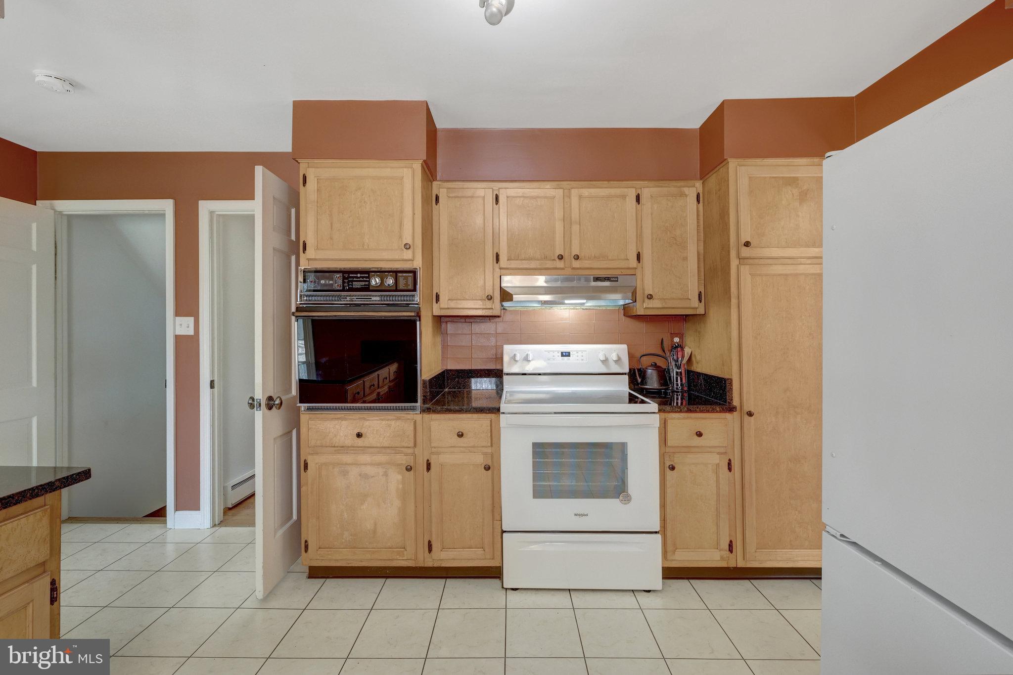 VALE SPRING WOODS - Residential