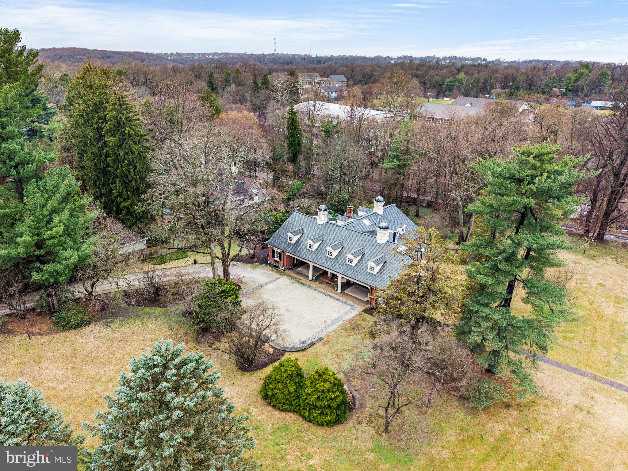 CHESTNUT HILL - Residential