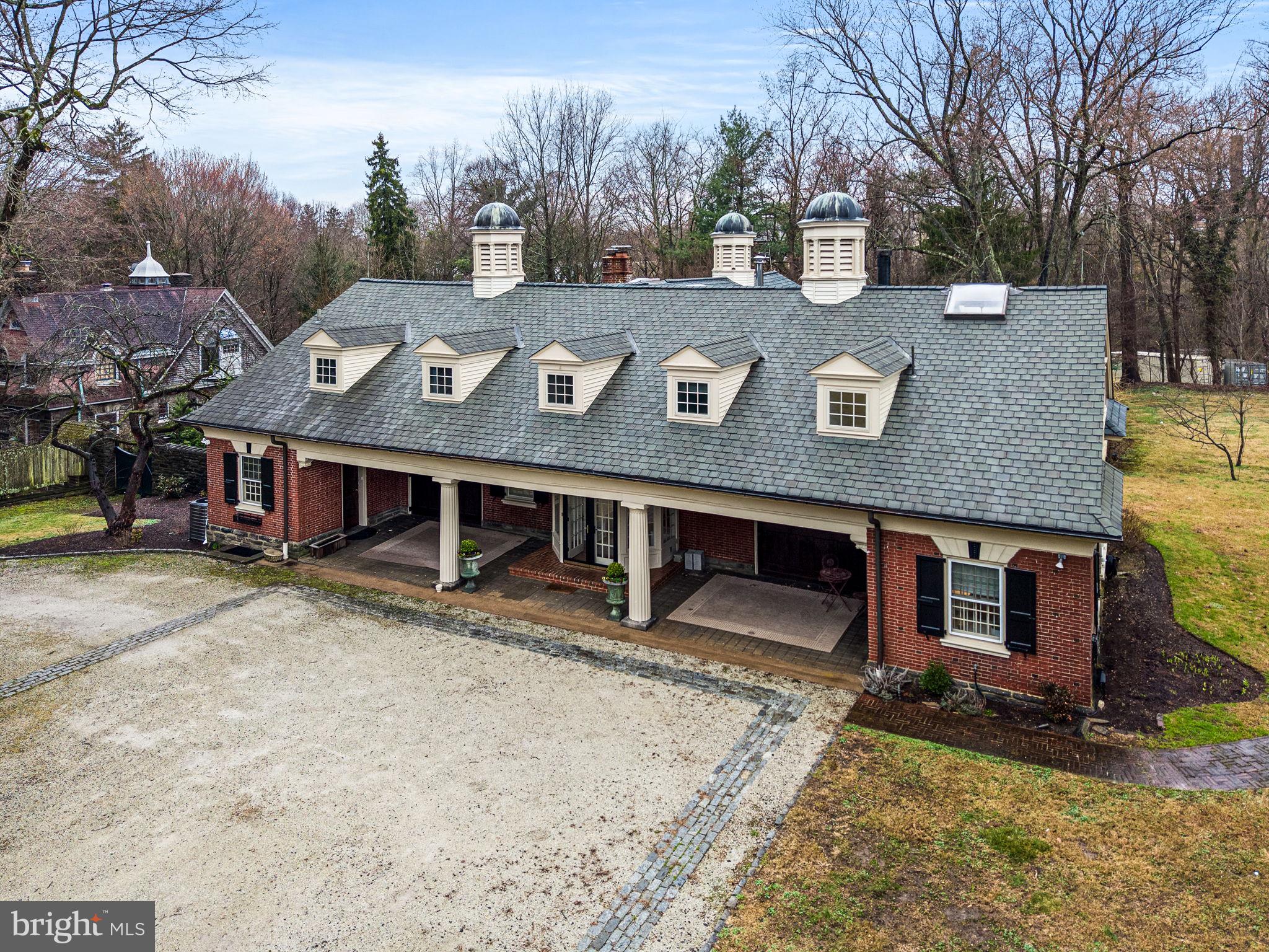 CHESTNUT HILL - Residential