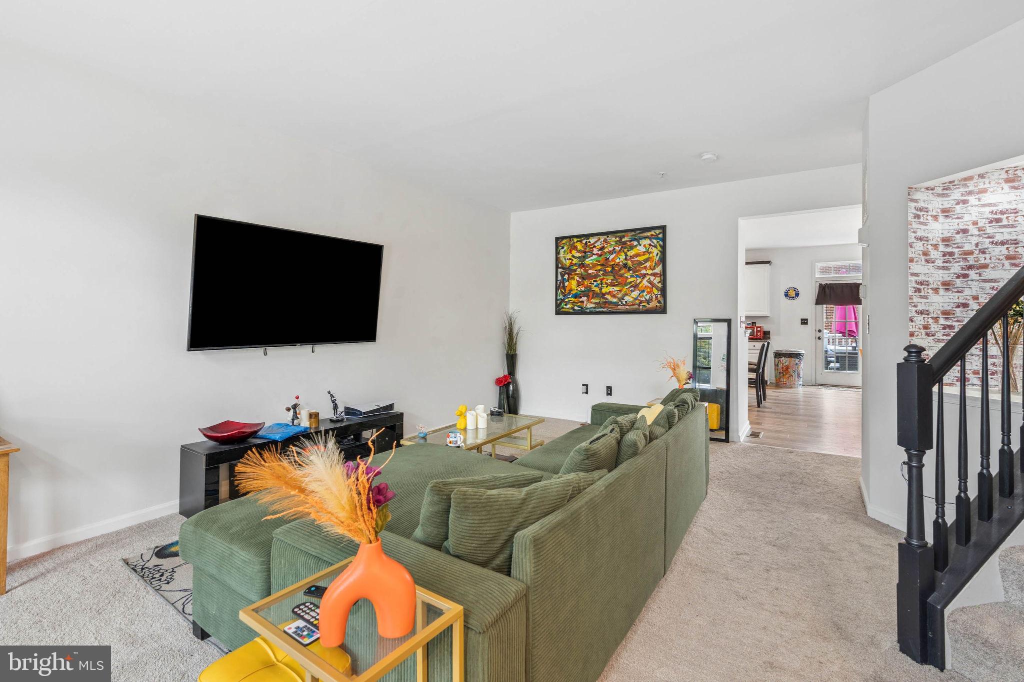 5067 CAMEO TERRACE 5067