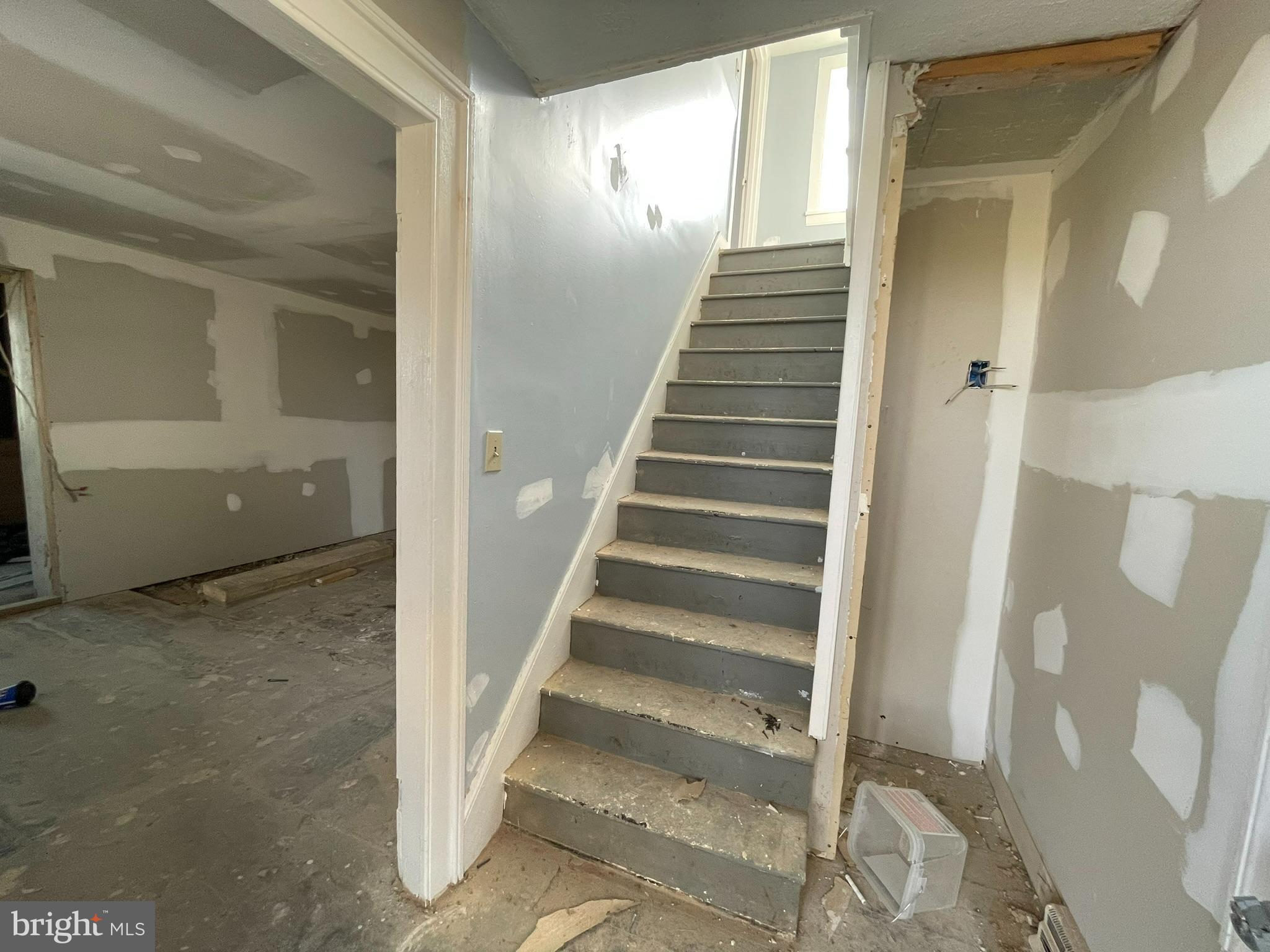 WILLIAMSPORT - Residential