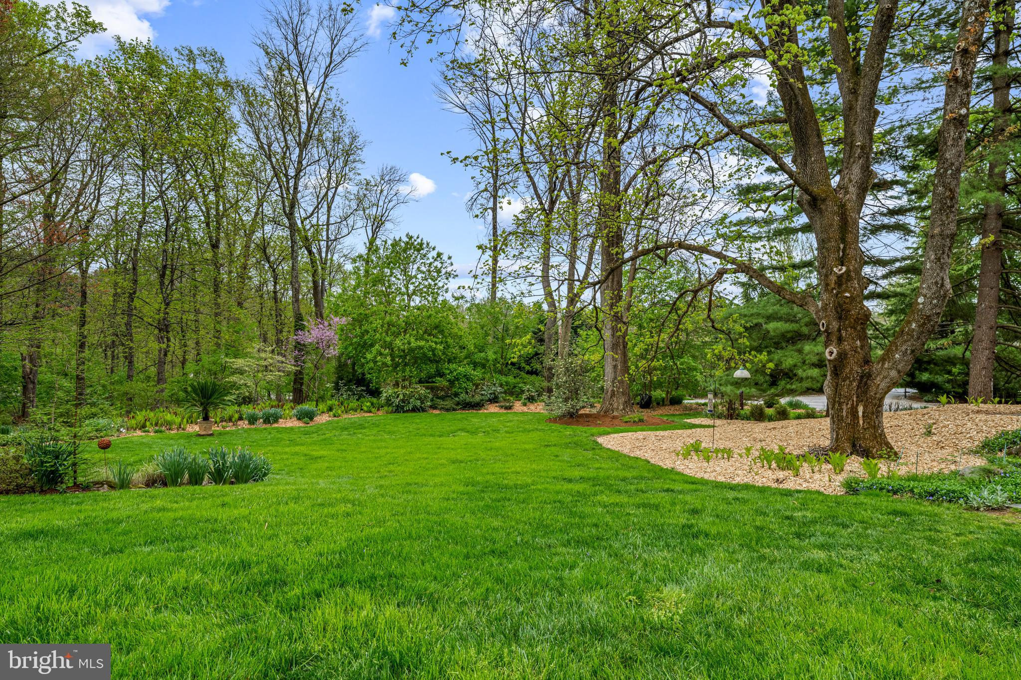 POND VIEW ESTATES - Residential