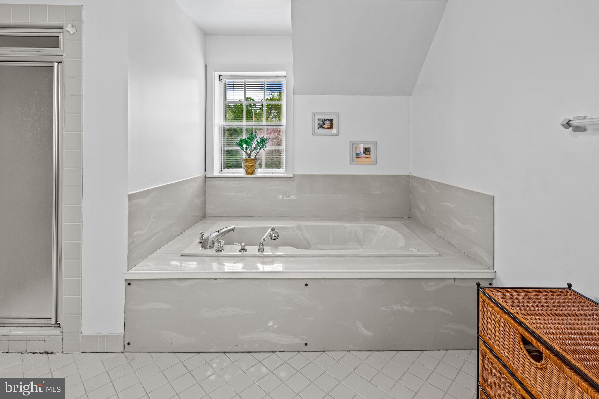 POND VIEW ESTATES - Residential