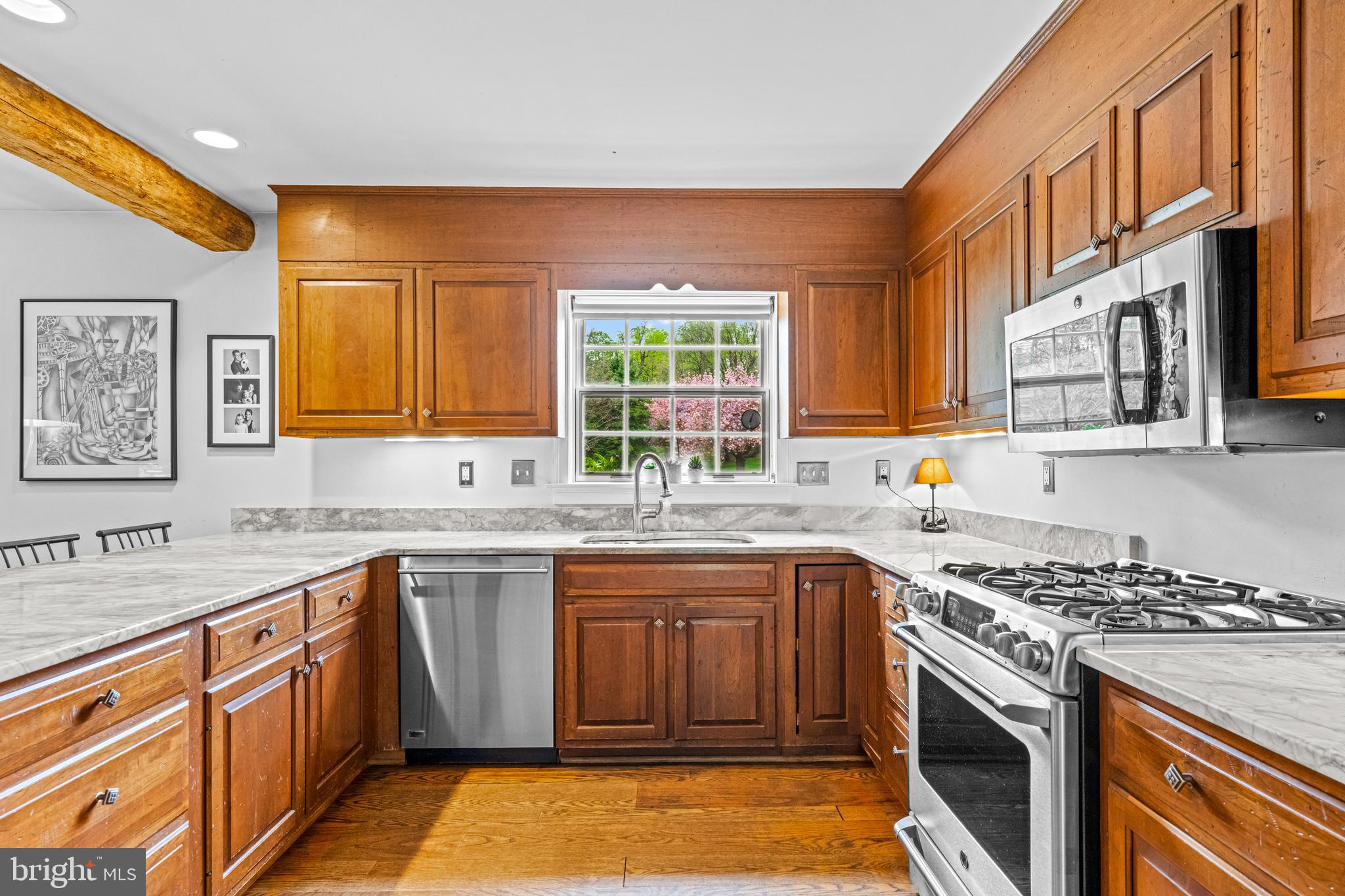 POND VIEW ESTATES - Residential