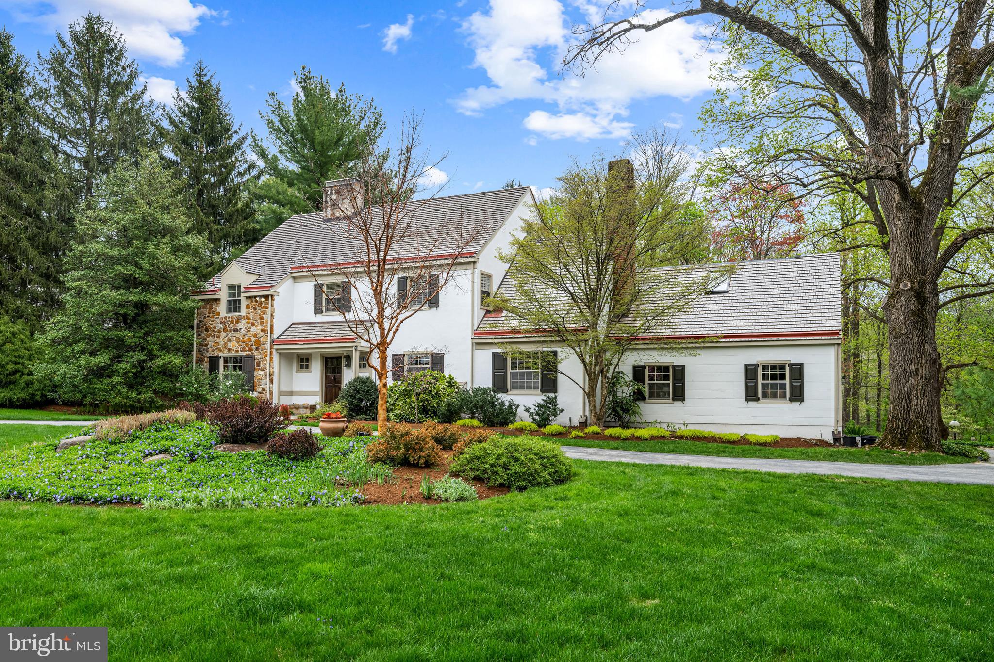 POND VIEW ESTATES - Residential