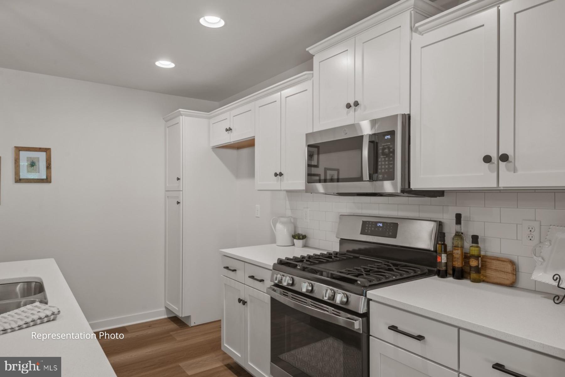 MORGAN'S CROSSING - Residential