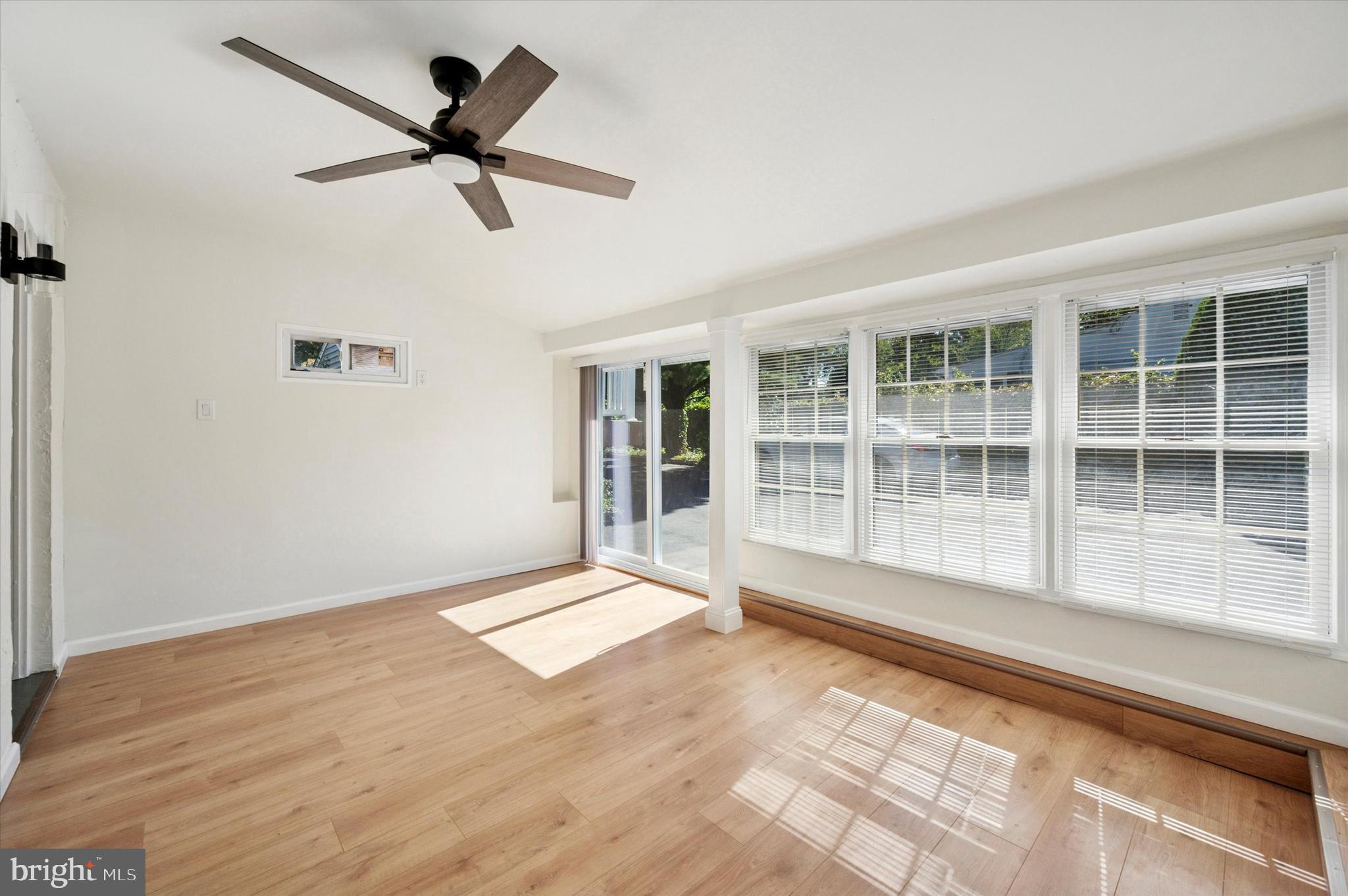 CREEKSIDE AT BLUE BELL - Residential