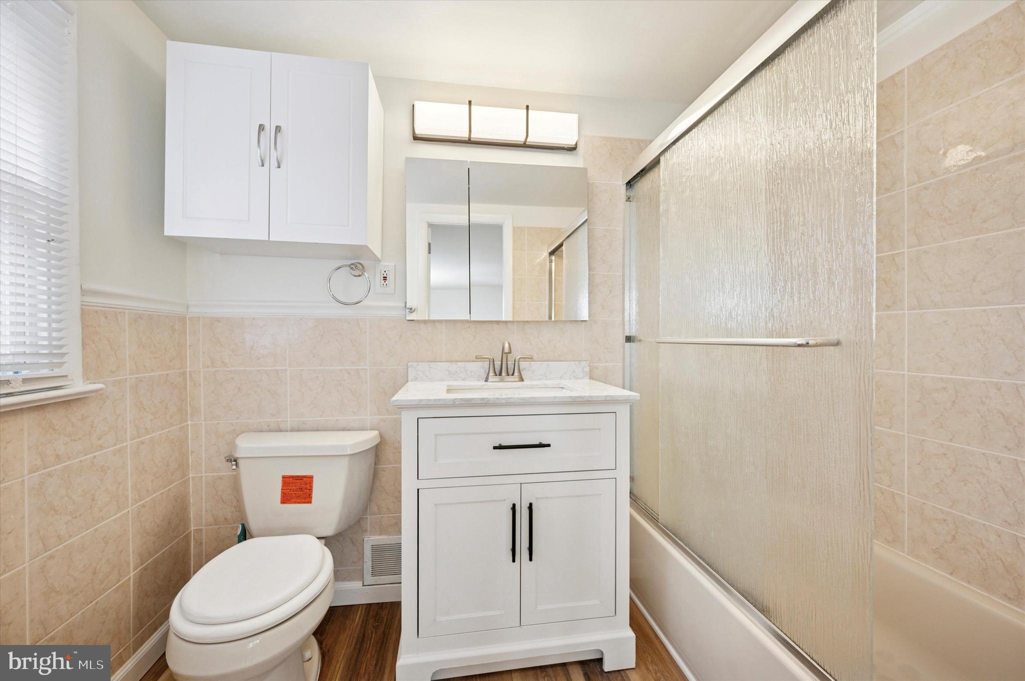 CREEKSIDE AT BLUE BELL - Residential