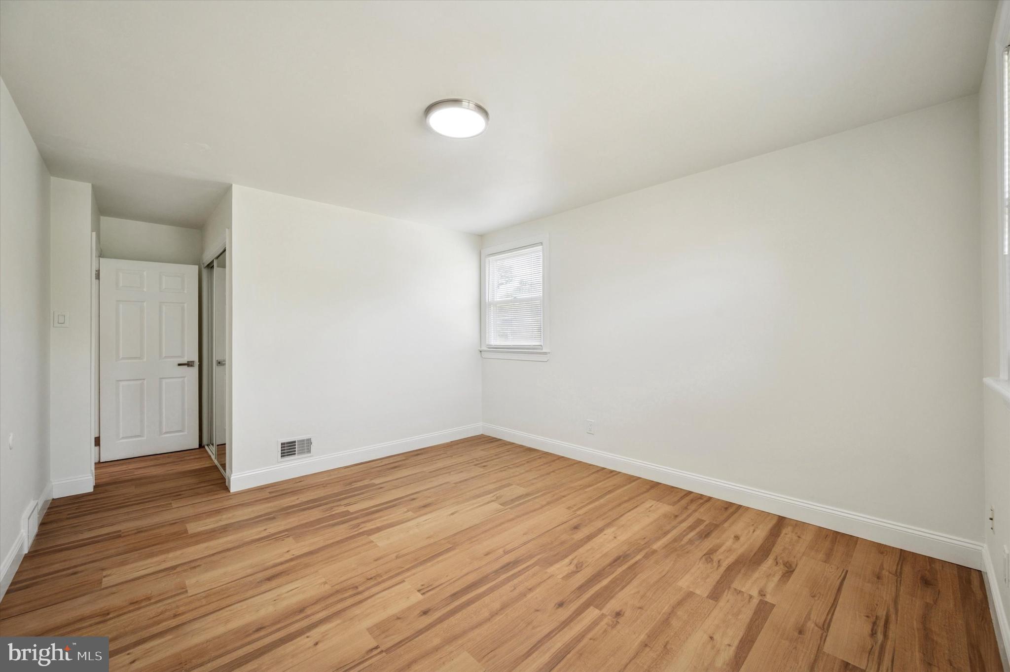 CREEKSIDE AT BLUE BELL - Residential