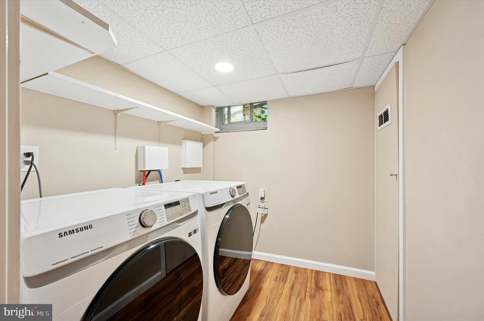 CREEKSIDE AT BLUE BELL - Residential