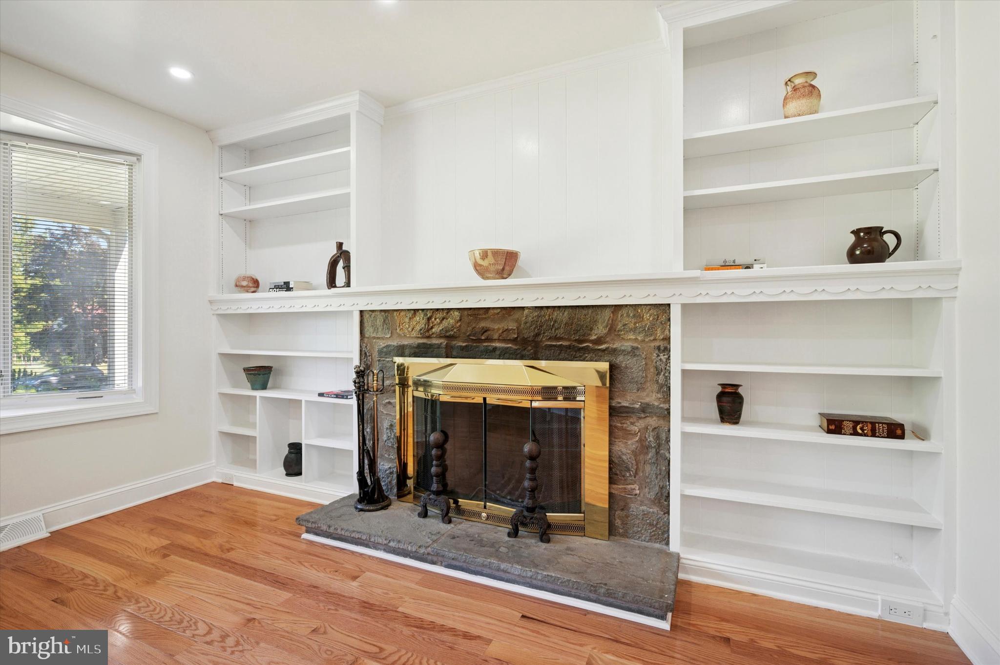 CREEKSIDE AT BLUE BELL - Residential