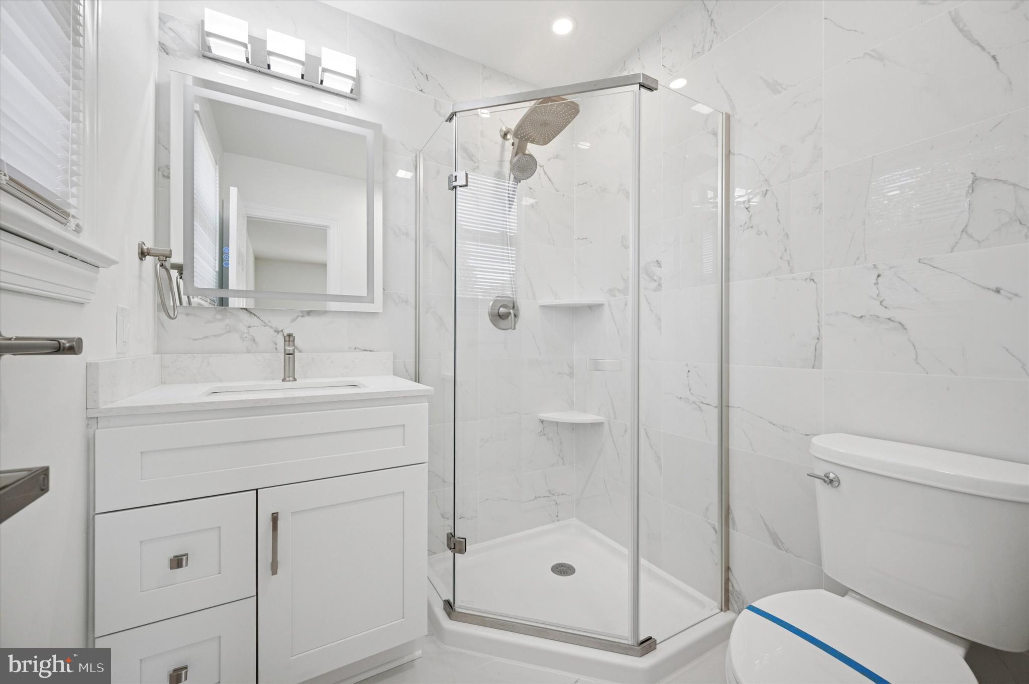 CREEKSIDE AT BLUE BELL - Residential