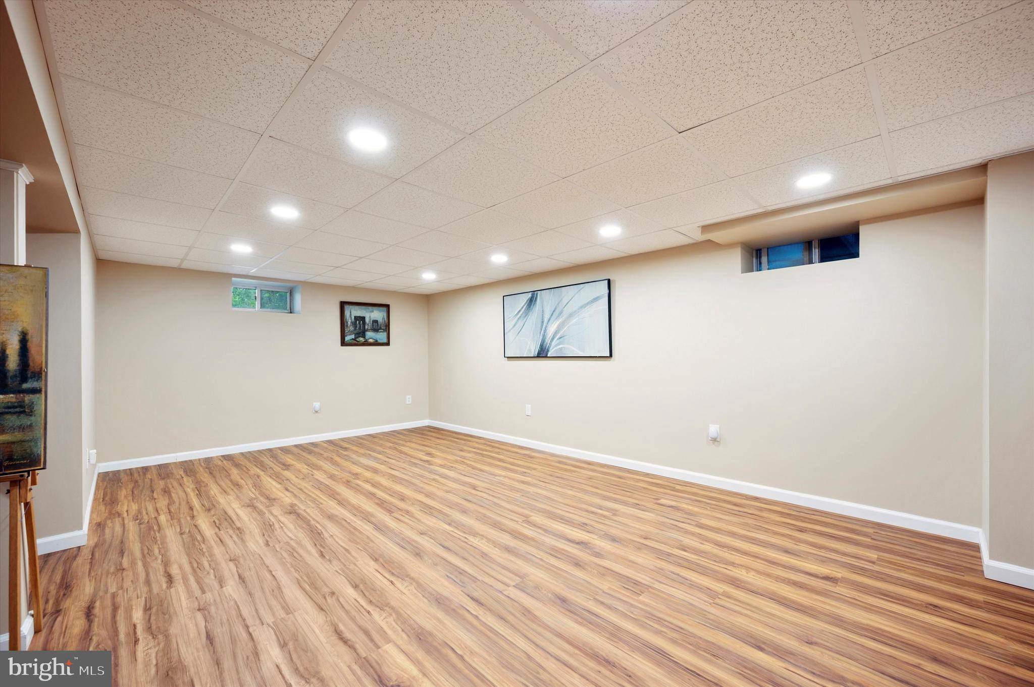 CREEKSIDE AT BLUE BELL - Residential