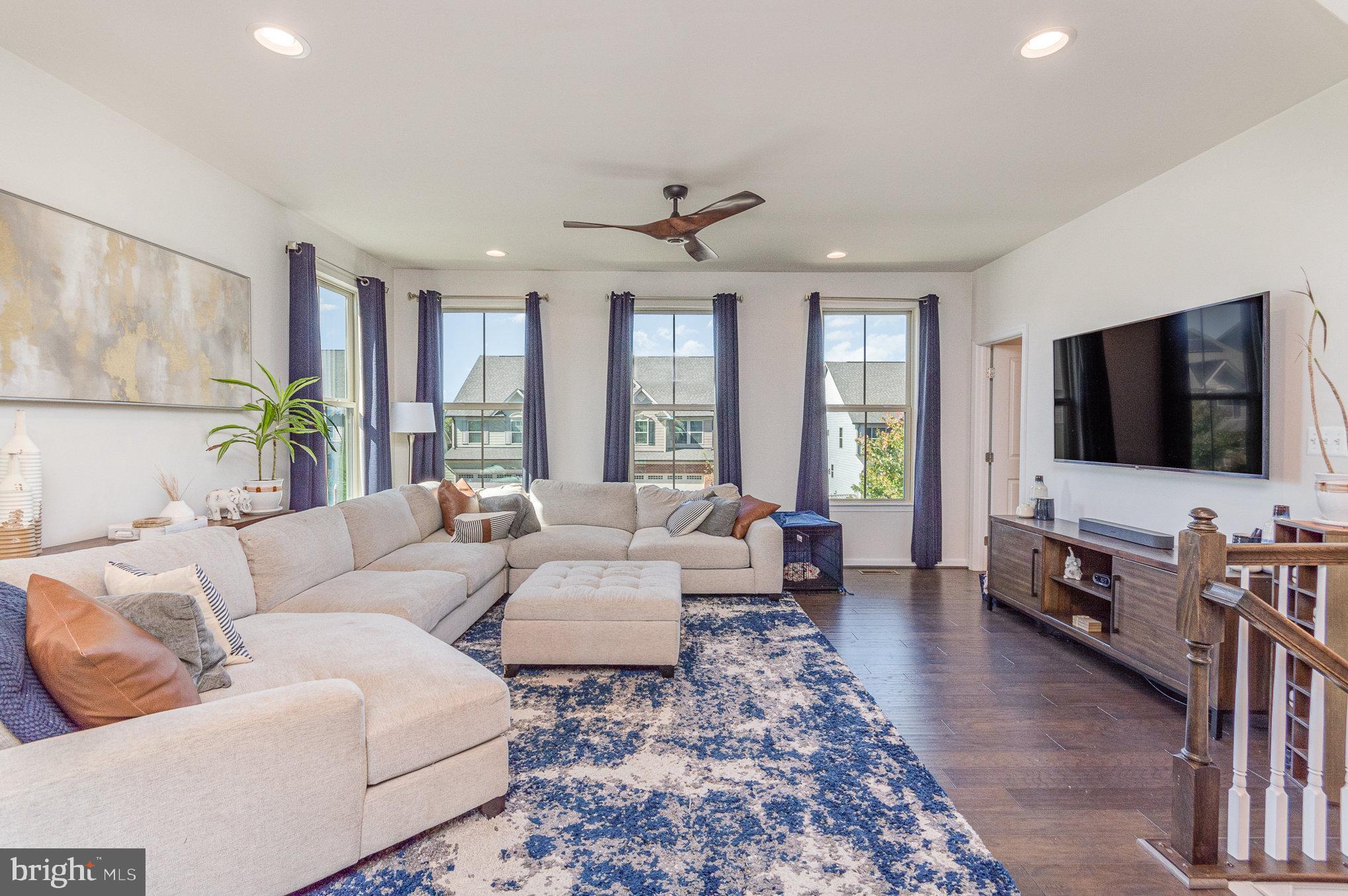 POTOMAC SHORES - Residential