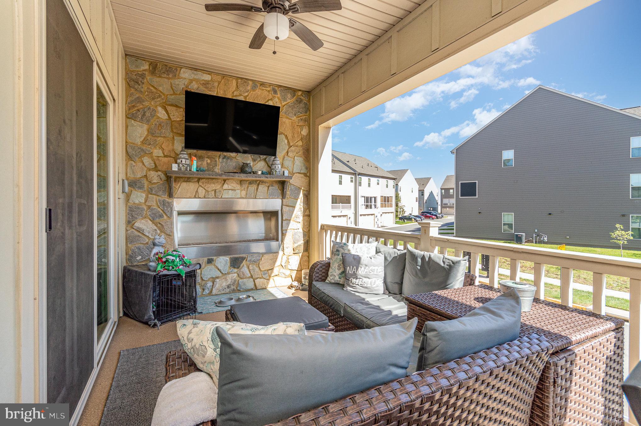 POTOMAC SHORES - Residential