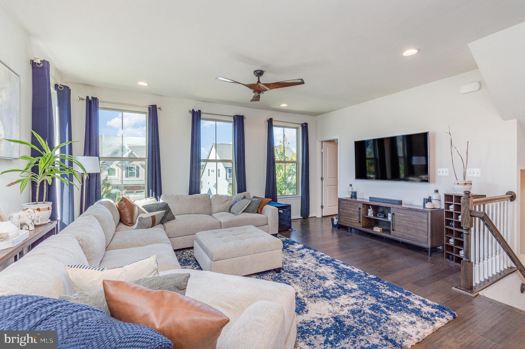 POTOMAC SHORES - Residential