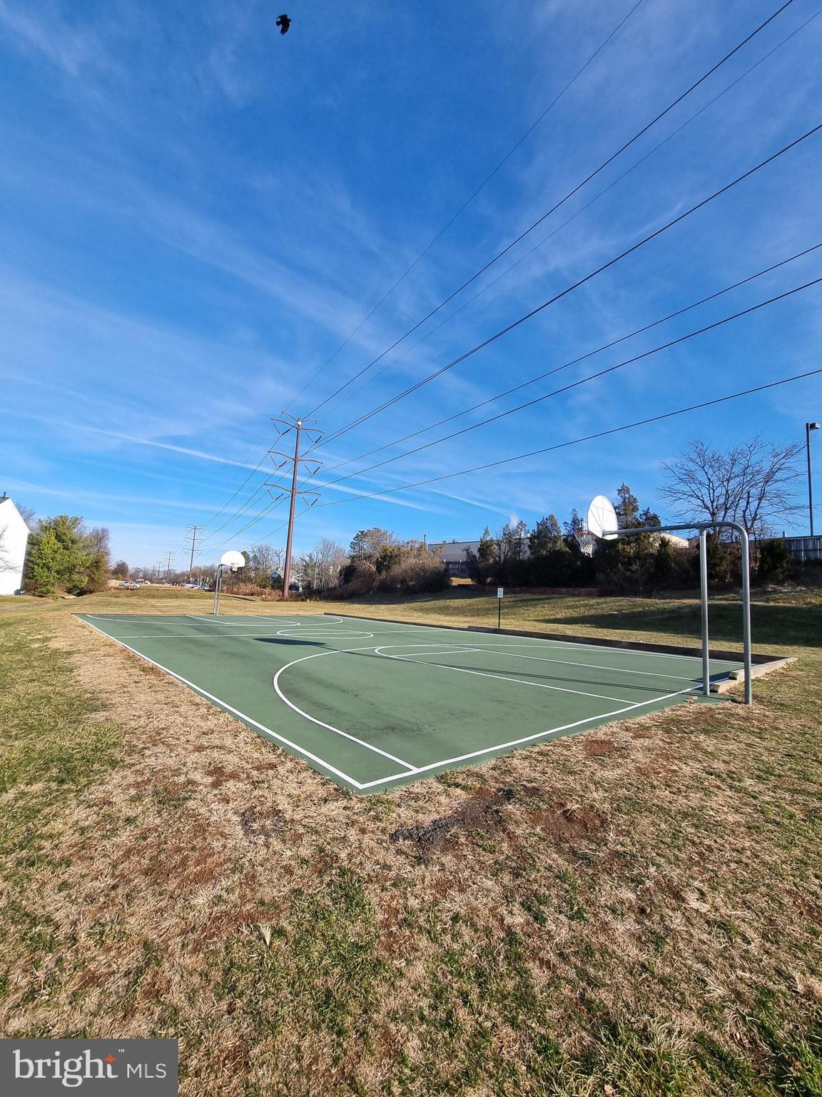 FAIR LAKES LAND BAY 4D - Residential Lease